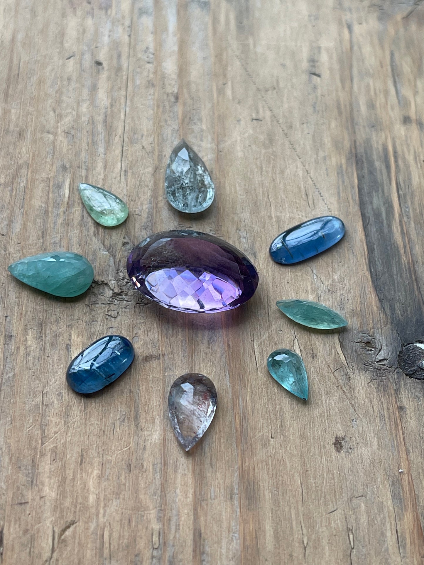 Gemstone Collection 335: Amethyst, Grandidierite, Kyanite, Elestial Quartz, Green Kyanite - 41CT