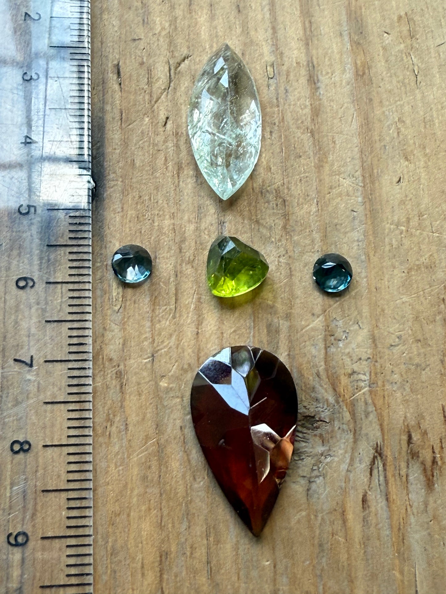 Gemstone Collection 510: Hessonite, Mixed Beryl, Fluorite, Peridot, Blue Sapphire - 27 CT