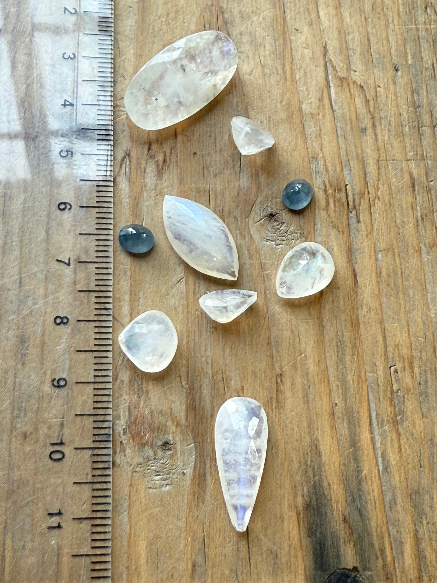 Gemstone Collection 513: Moonstone, Blue Topaz - 33 CT