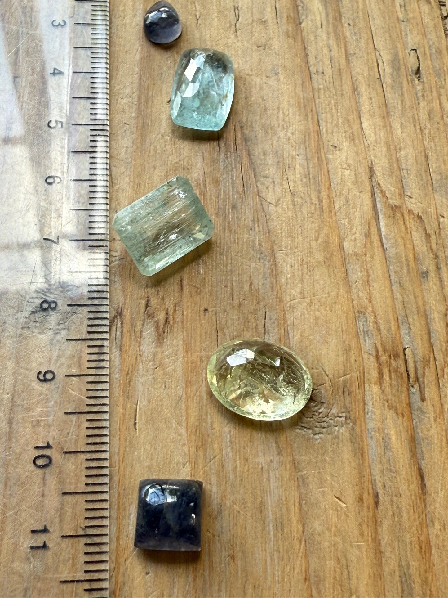 Gemstone Collection 516: Mixed Beryl, Iolite - 25 CT