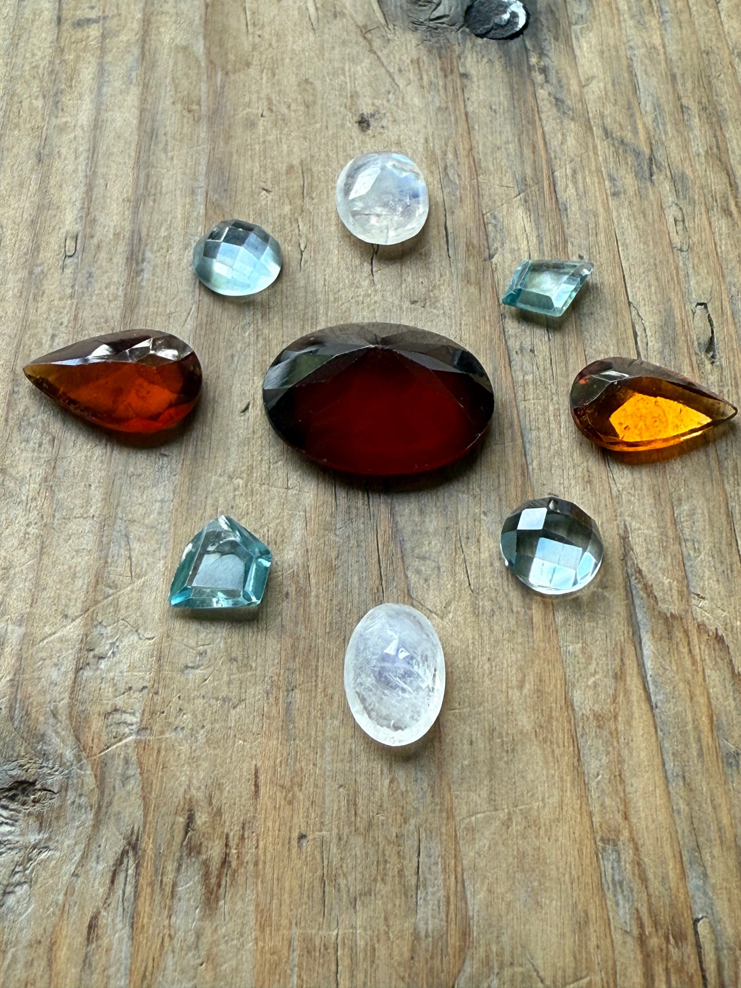 Gemstone Collection 517: Hessonite, Zircon, Moonstone, Aquamarine - 39 CT