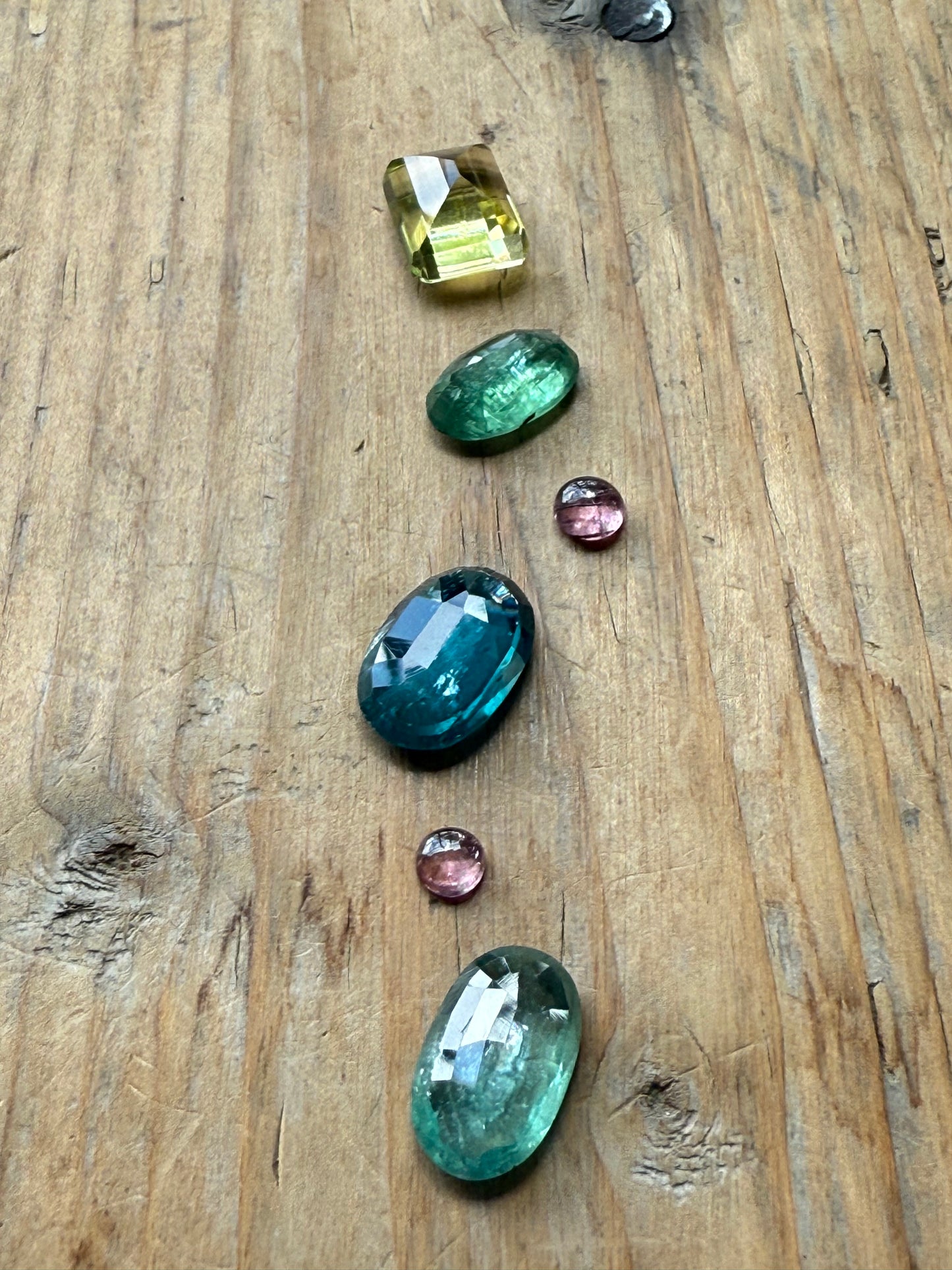 Gemstone Collection 521: Kyanite, Lemon Quartz, Rainbow Tourmaline, Blue Sapphire - 26 CT