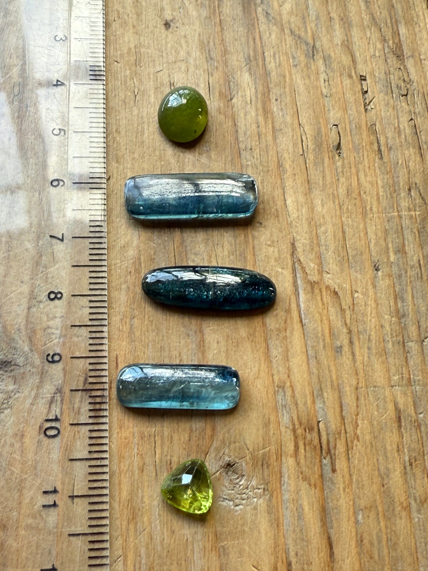 Gemstone Collection 528: Kyanite, Peridot - 28 CT