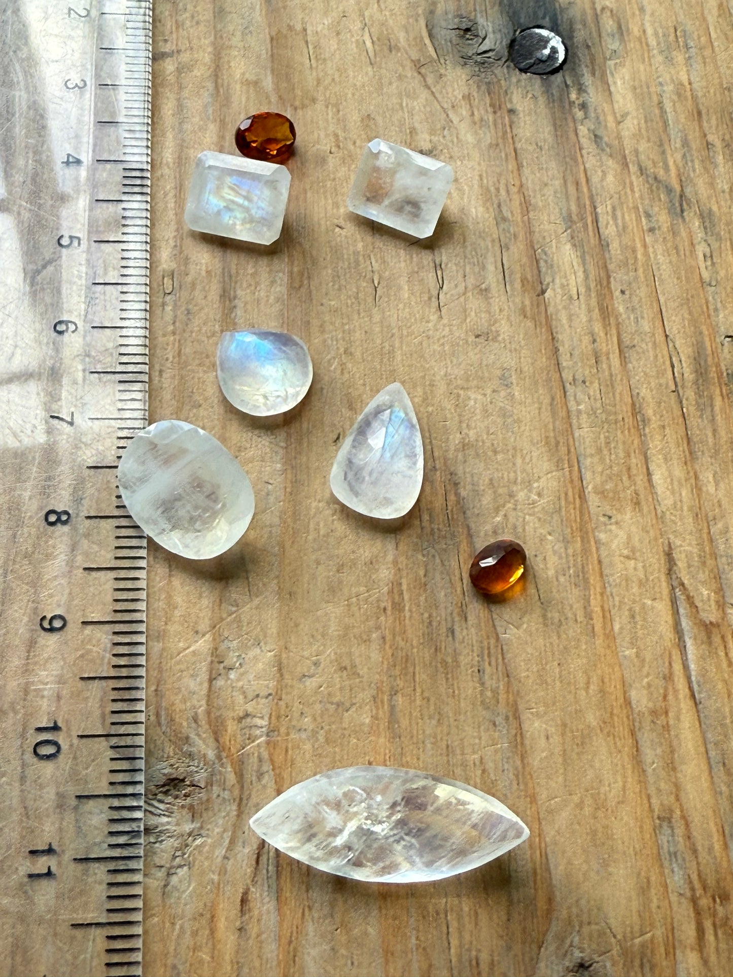 Gemstone Collection 535: Moonstones, Citrine - 29 CT