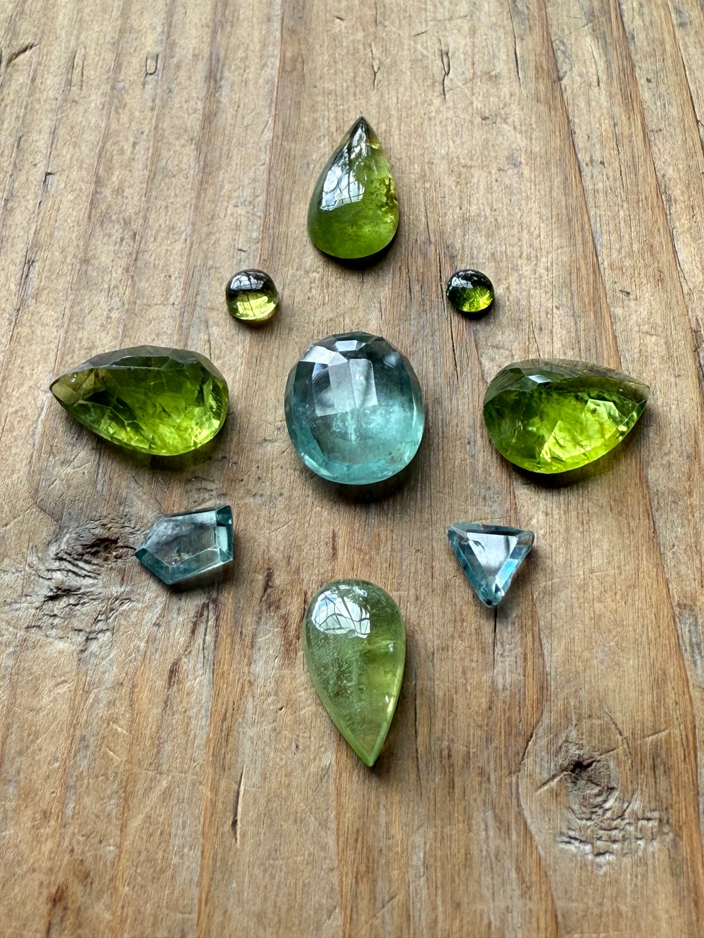 Gemstone Collection 540: Kyanite, Peridot, Blue Zircon - 27 CT