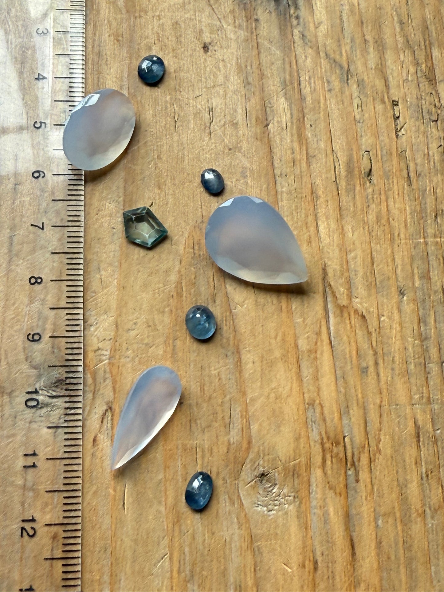Gemstone Collection 547: Moonstone, Blue Sapphire, Blue Zircon - 26 CT