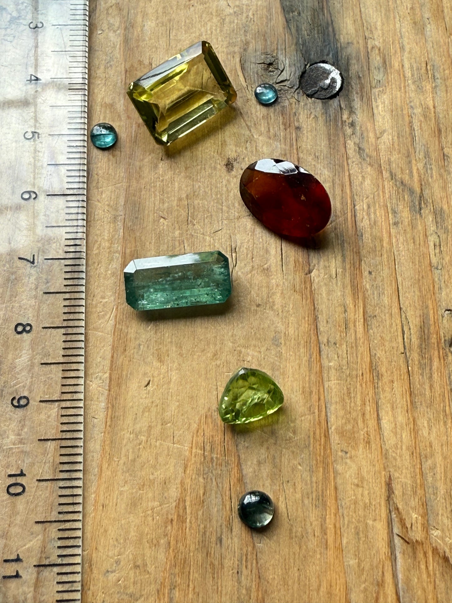 Gemstone Collection 552: Lemon Quartz, Kyanite, Hessonite, Peridot - 22 CT