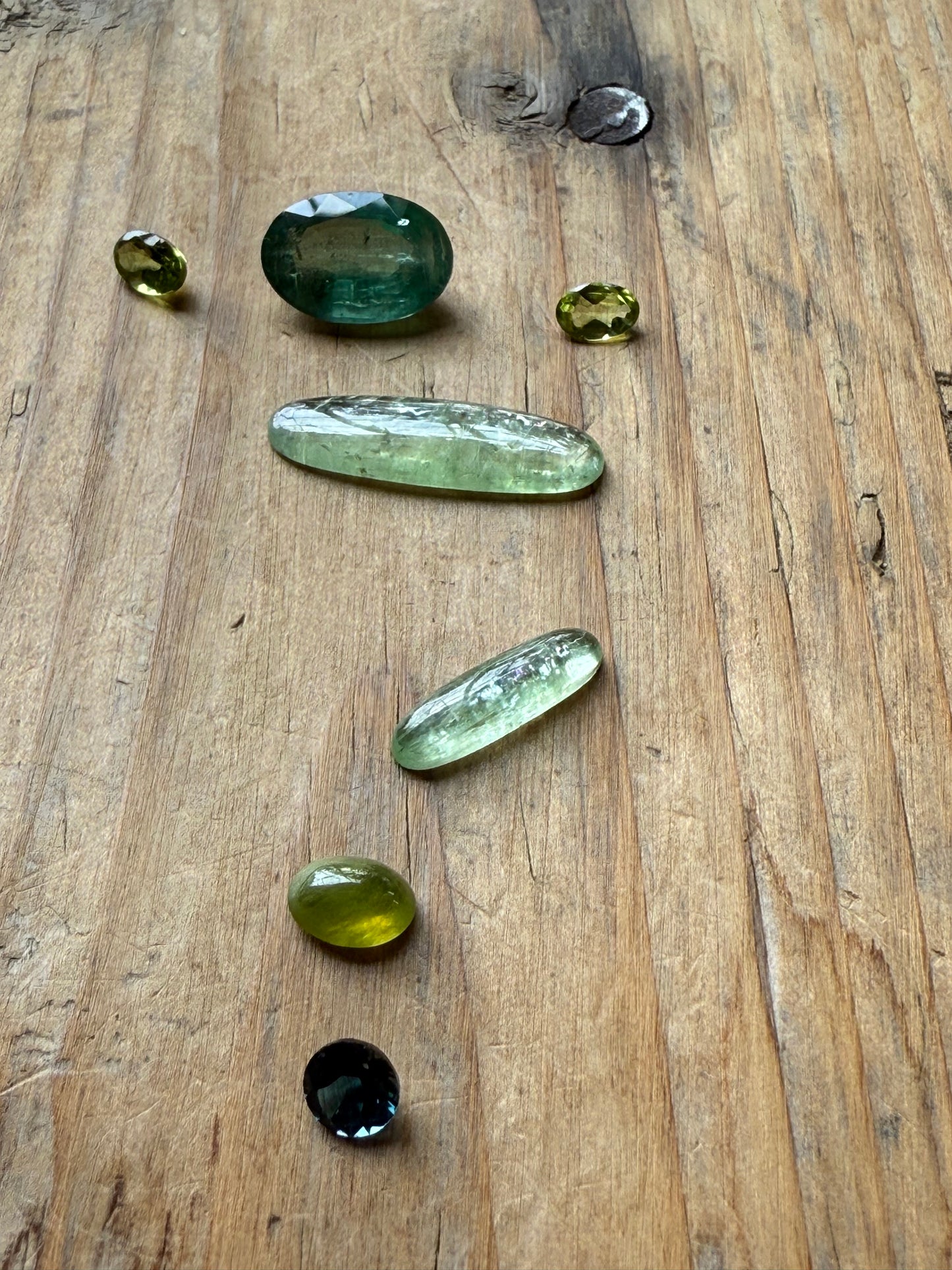 Gemstone Collection 553: Kyanite, Green Kyanite, Blue Topaz - 16 CT