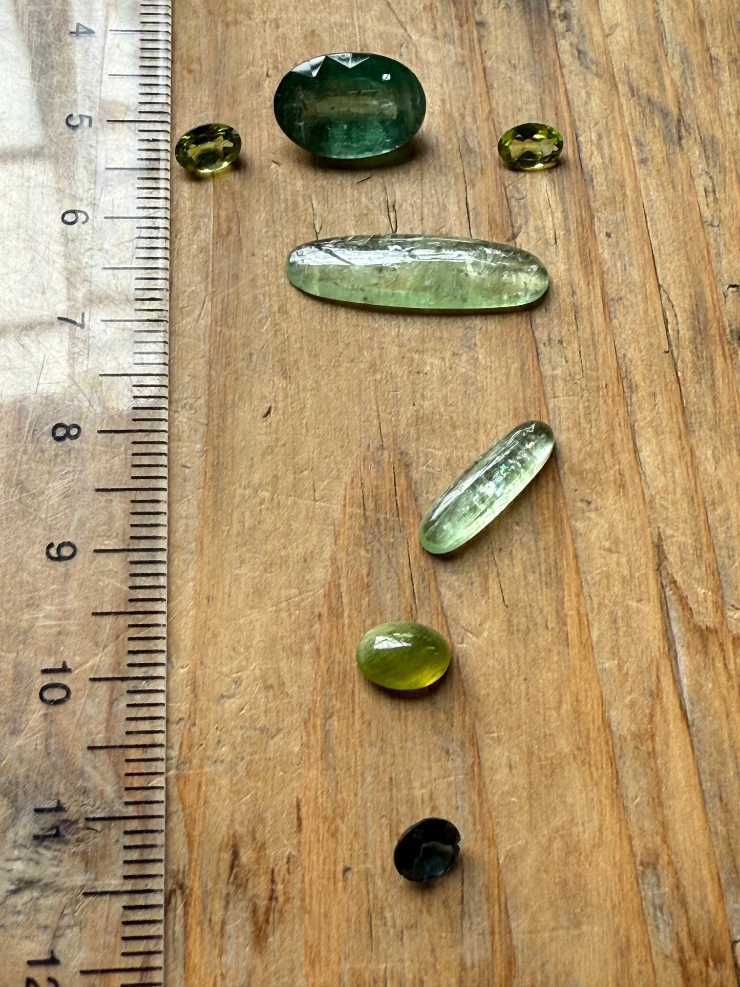 Gemstone Collection 553: Kyanite, Green Kyanite, Blue Topaz - 16 CT