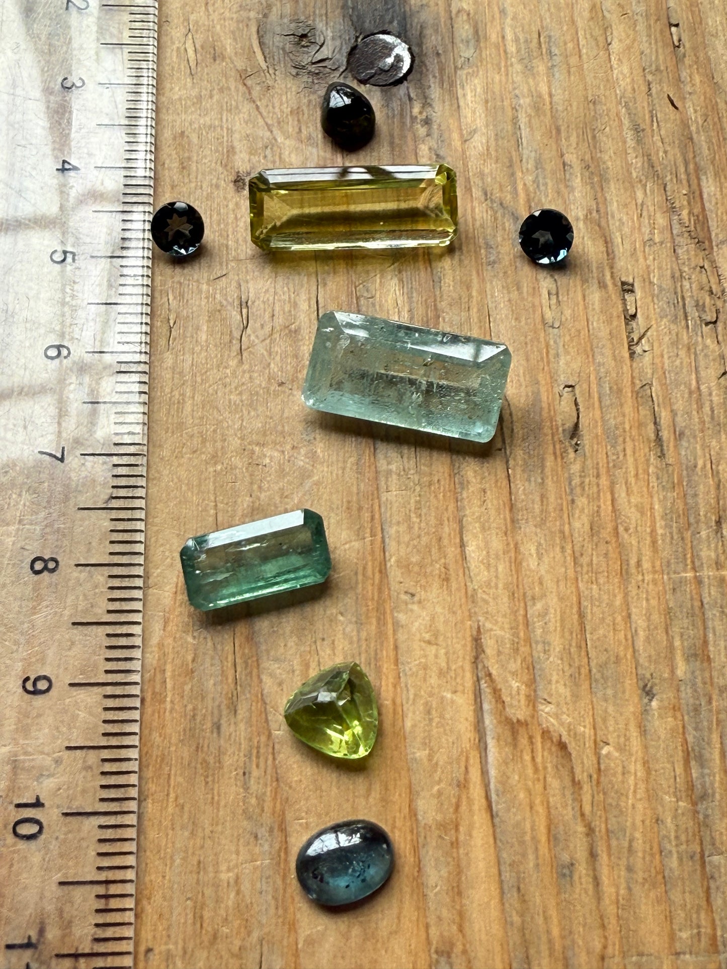 Gemstone Collection 554: Kyanite, Lemon Quartz, Blue Topaz, Kyanite, Peridot - 23 CT
