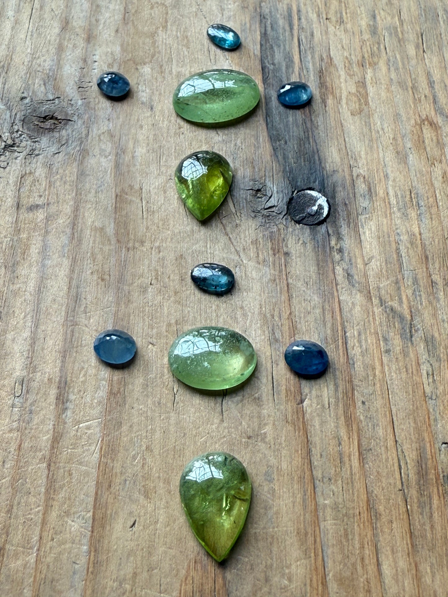 Gemstone Collection 567: Green Kyanite, Peridot, Kyanite, Blue Sapphire - 21 CT