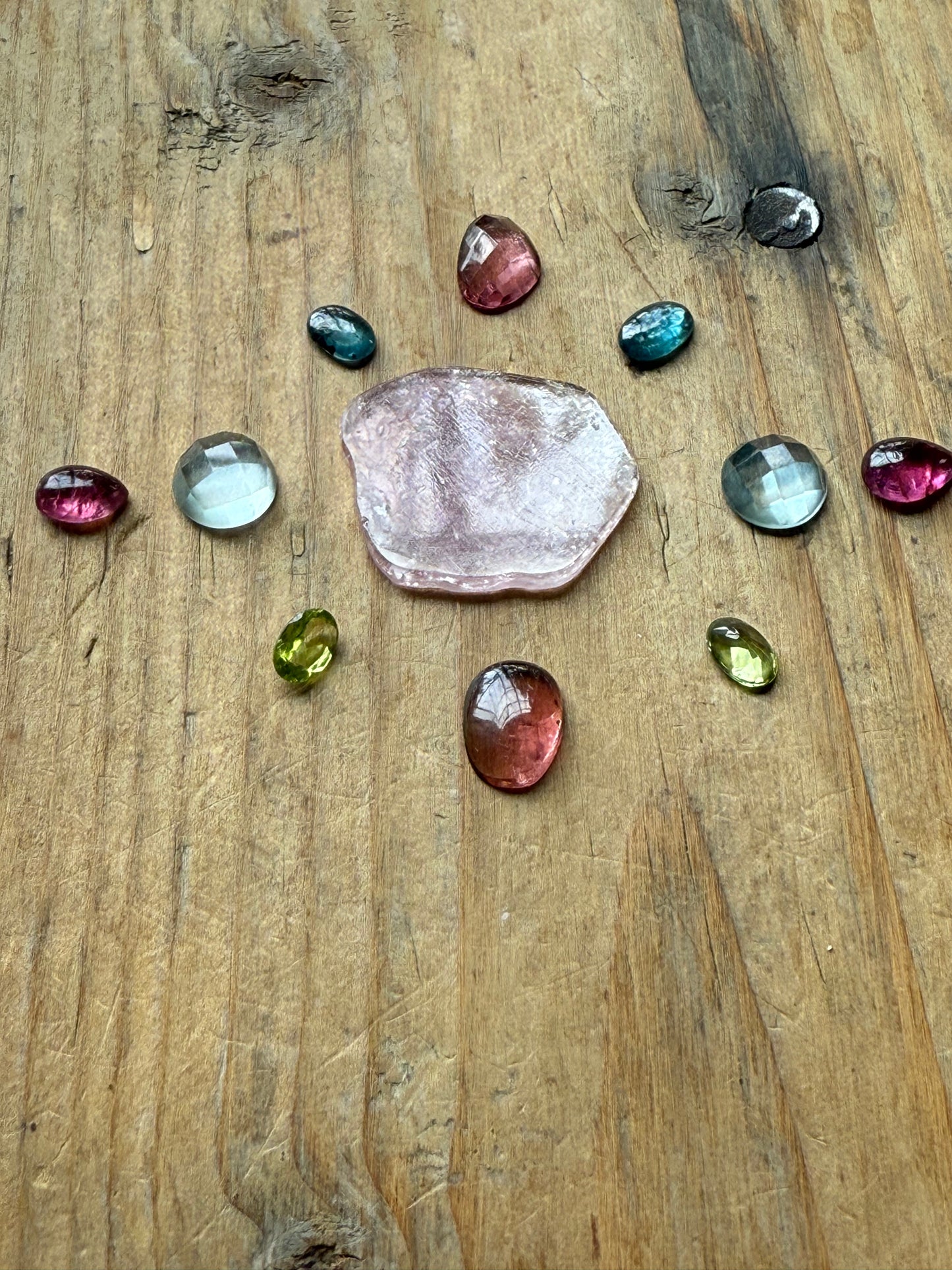 Gemstone Collection 568: Rainbow Tourmaline, Peridot, Kyanite, Aquamarine - 20 CT
