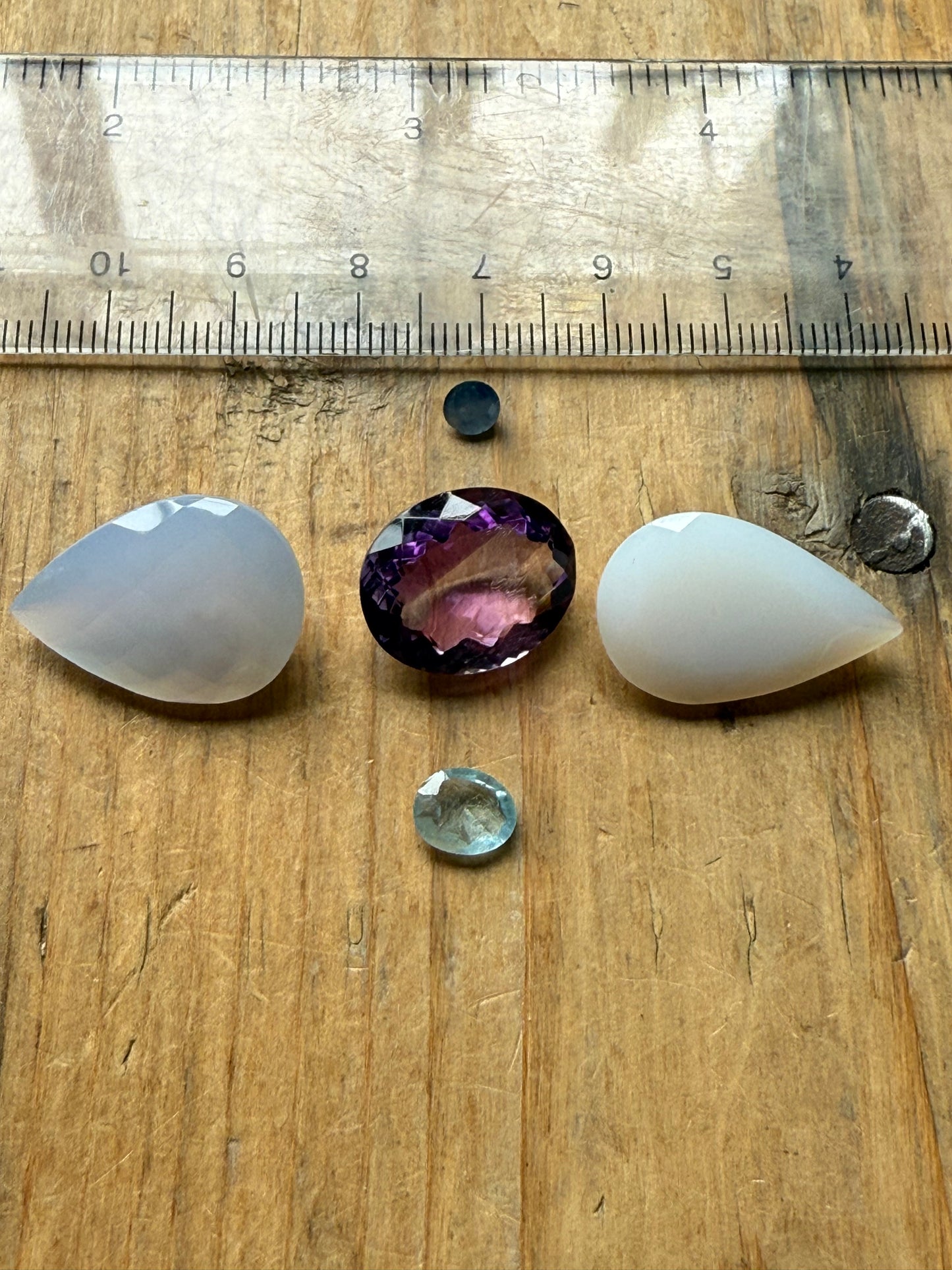 Gemstone Collection 576: Moonstone, Chalcedony, Amethyst, Aquamarine, Blue Topaz - 35 CT