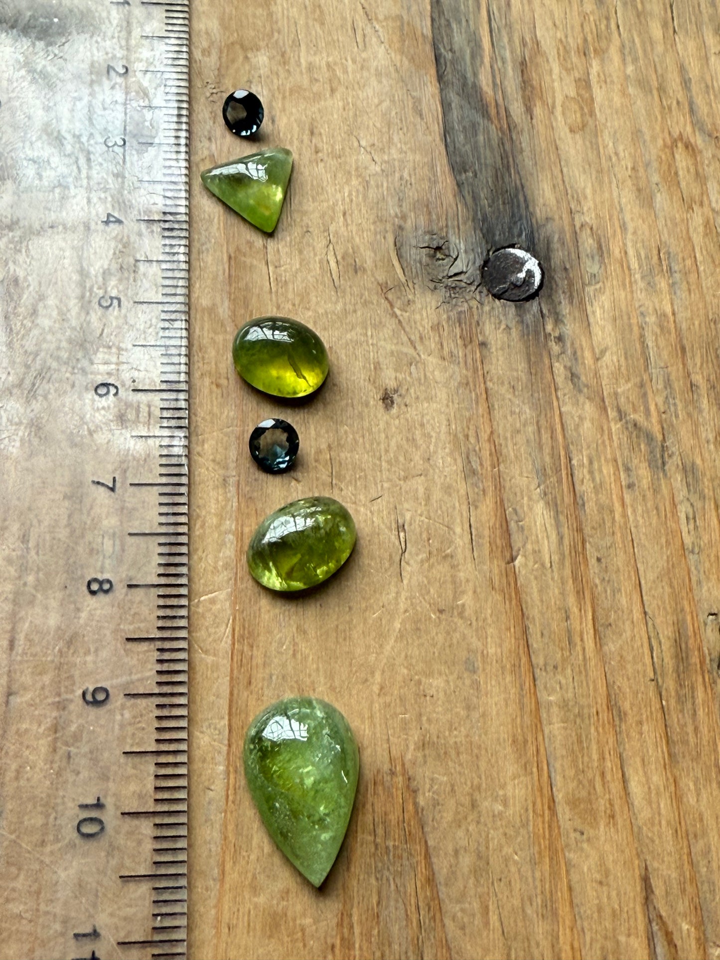 Gemstone Collection 582: Green Kyanite, Blue Topaz - 17 CT
