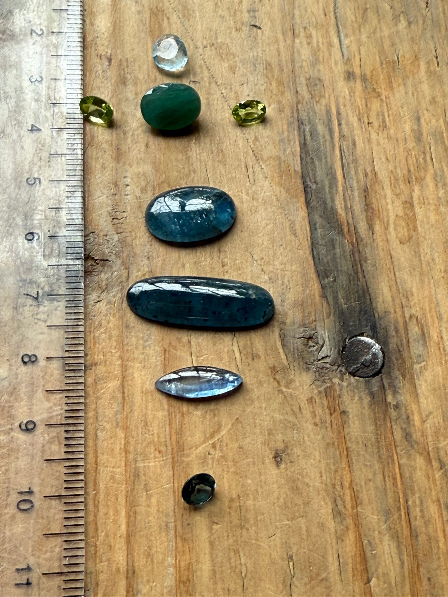 Gemstone Collection 583: Kyanite, Peridot, Aquamarine, Blue Topaz - 21 CT