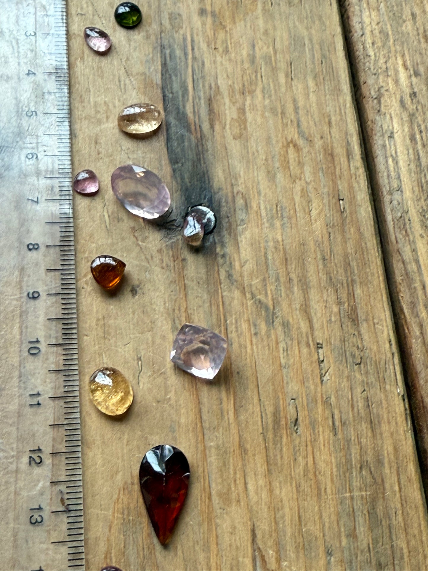 Gemstone Collection 588: Rose Quartz, Hessonite, Rainbow Tourmaline - 26 CT