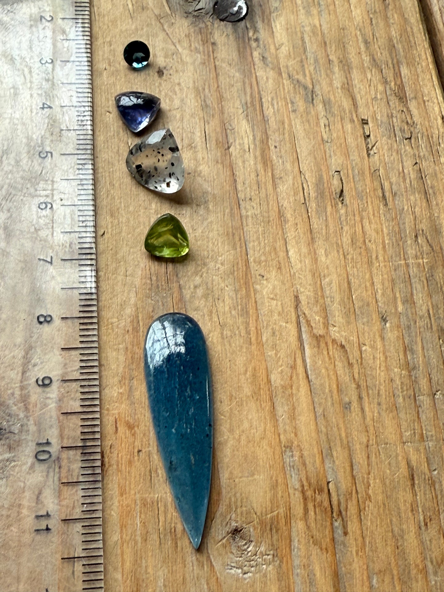 Gemstone Collection 593: Kyanite, Peridot, Iolite, Blue Topaz - 18 CT