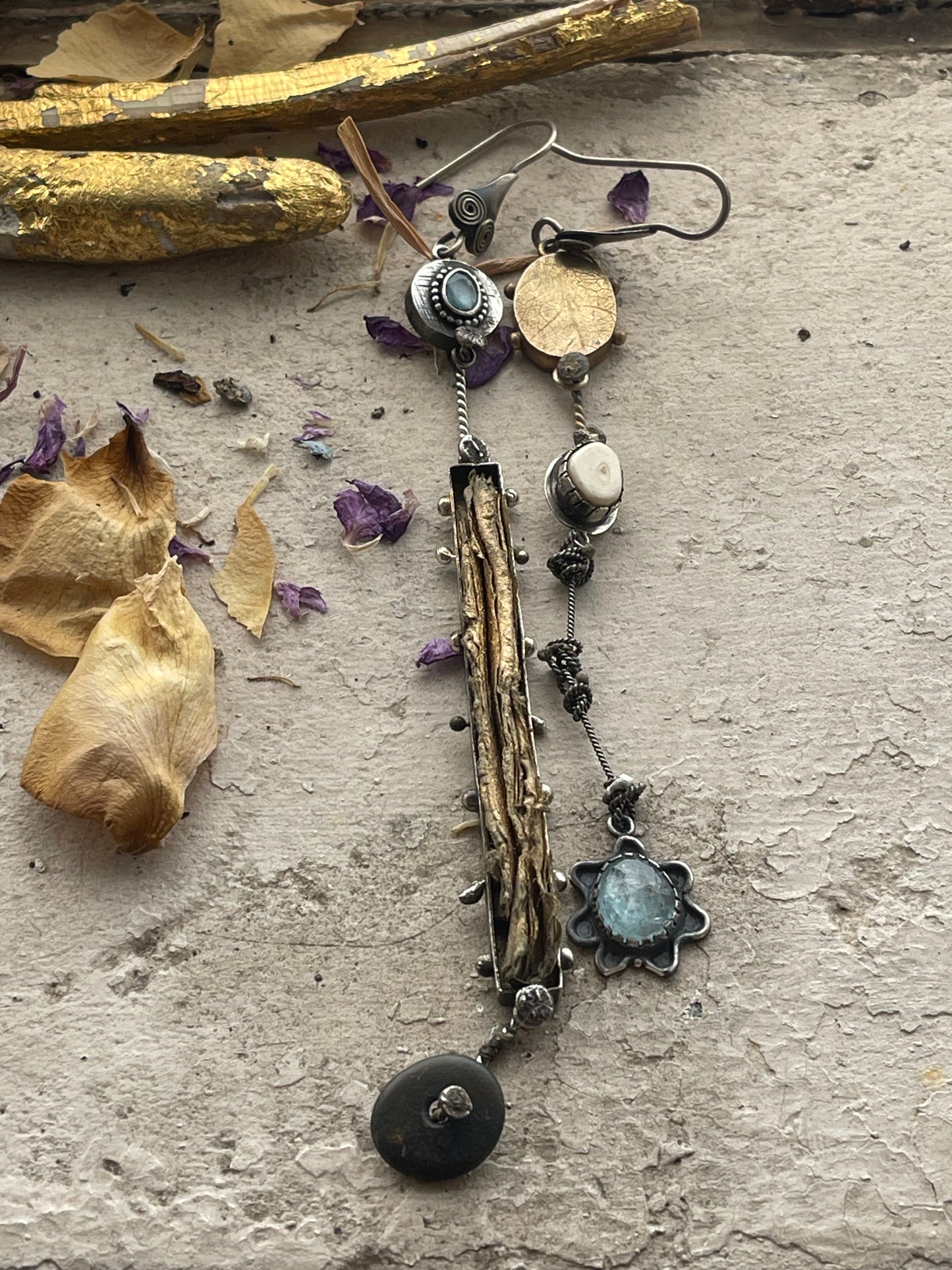 EARRINGS 02