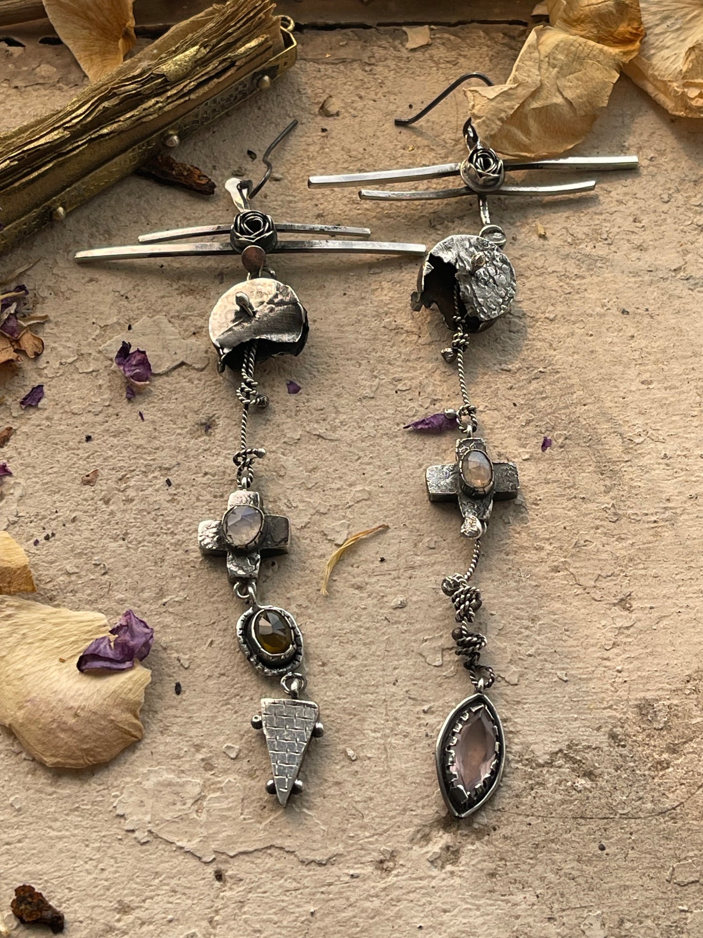 EARRINGS 12