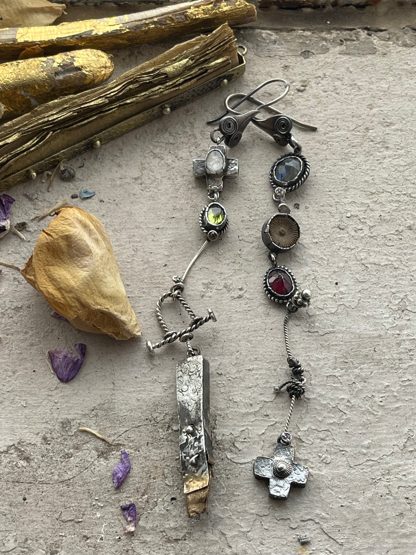 EARRINGS 17