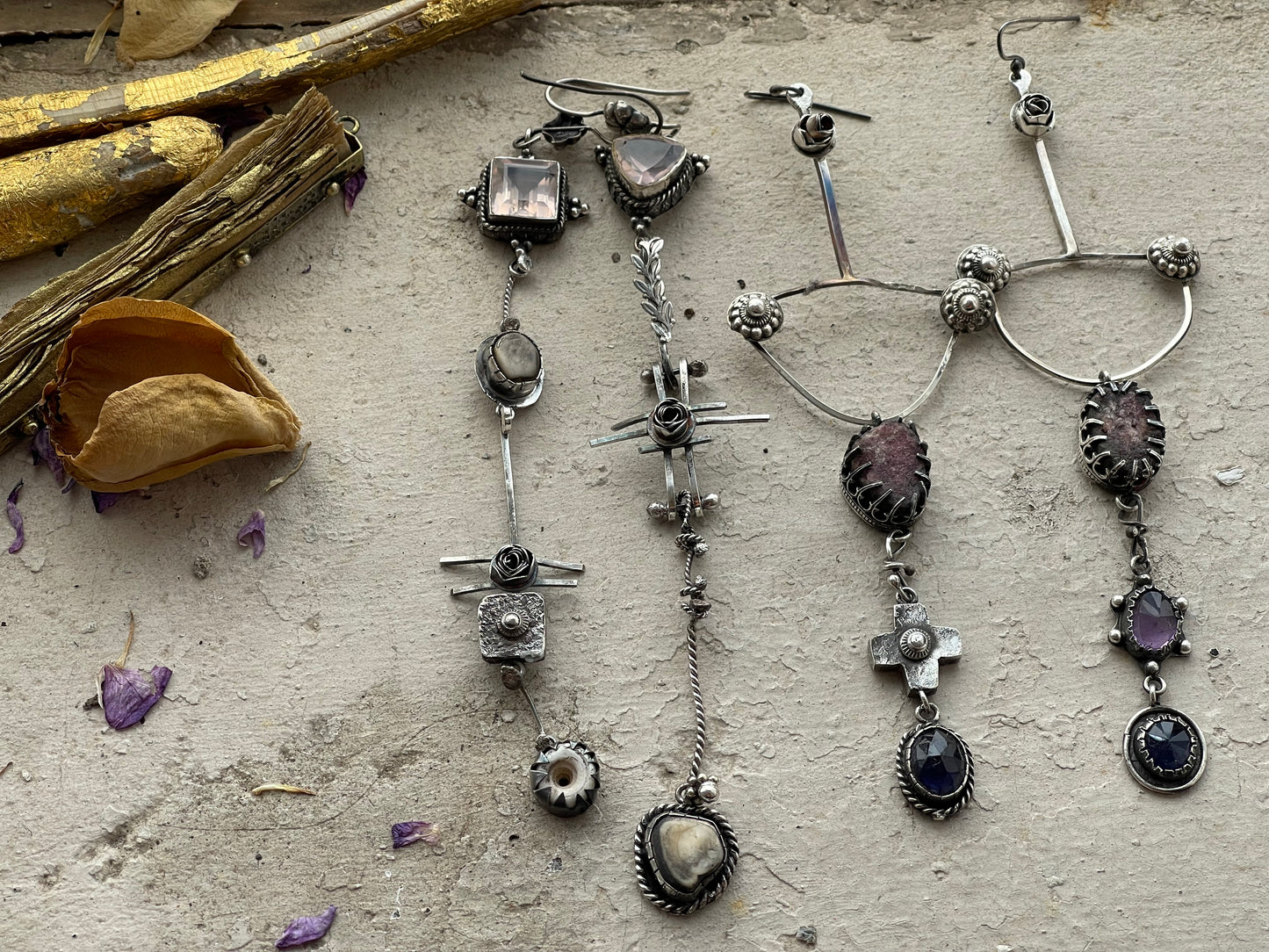 EARRINGS 18
