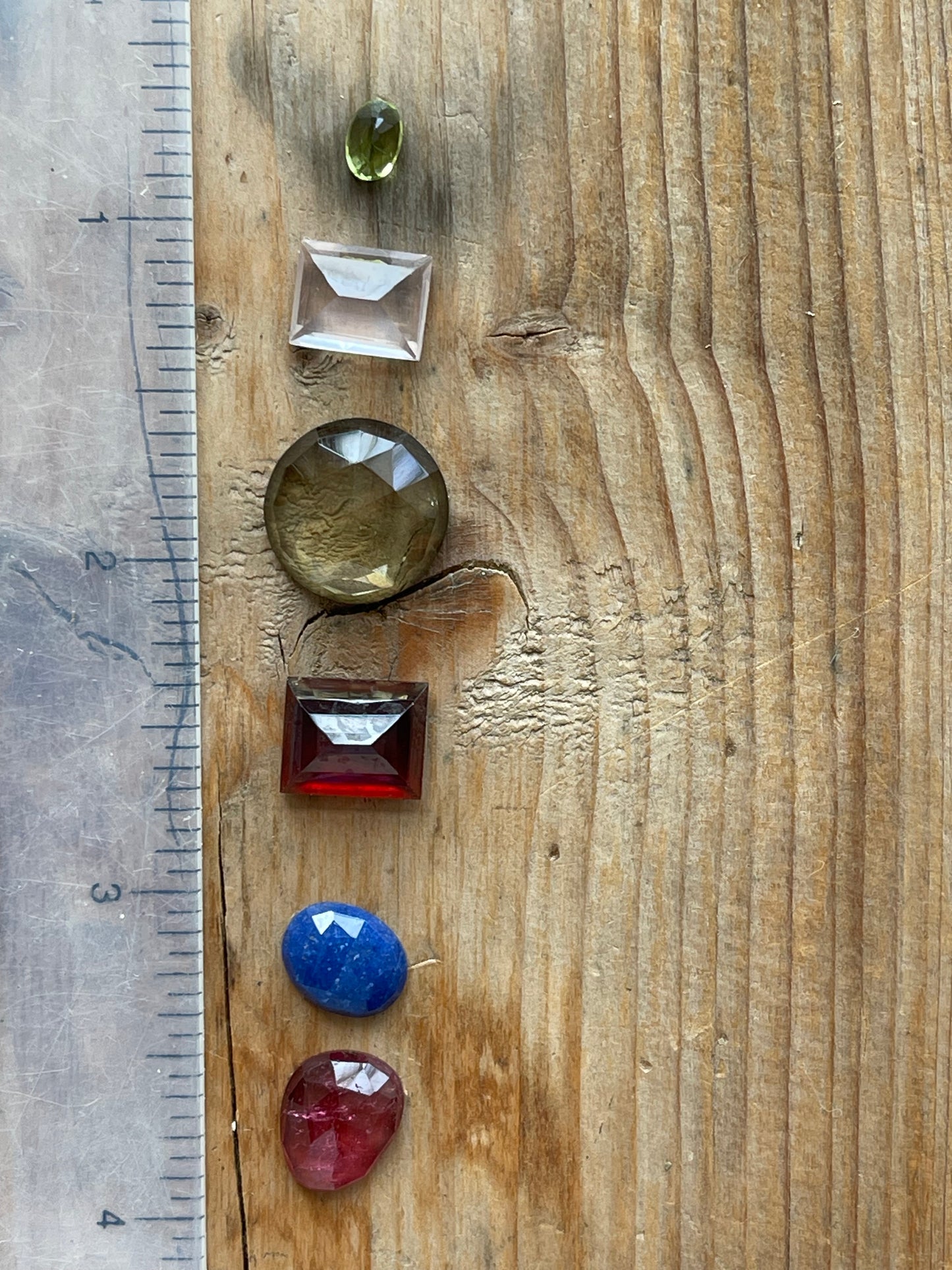 Gemstone Collection 35: Lapis Lazuli, Rainbow Tourmaline, Lemon Quartz, Peridot, Hessonite - 21CT