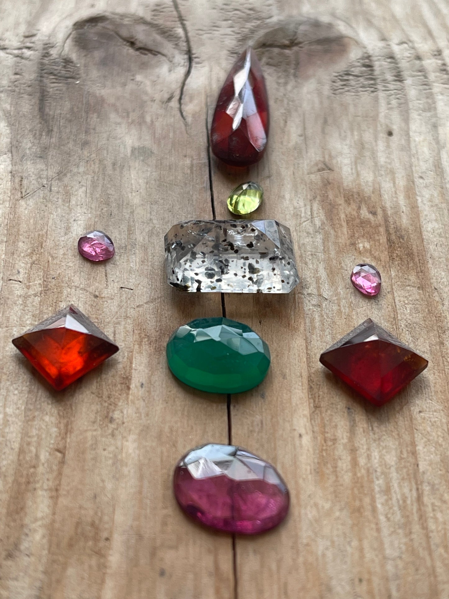 Gemstone Collection 36: Green Onyx, Hessonite, Speckled Agate, Rainbow Tourmaline - 33CT
