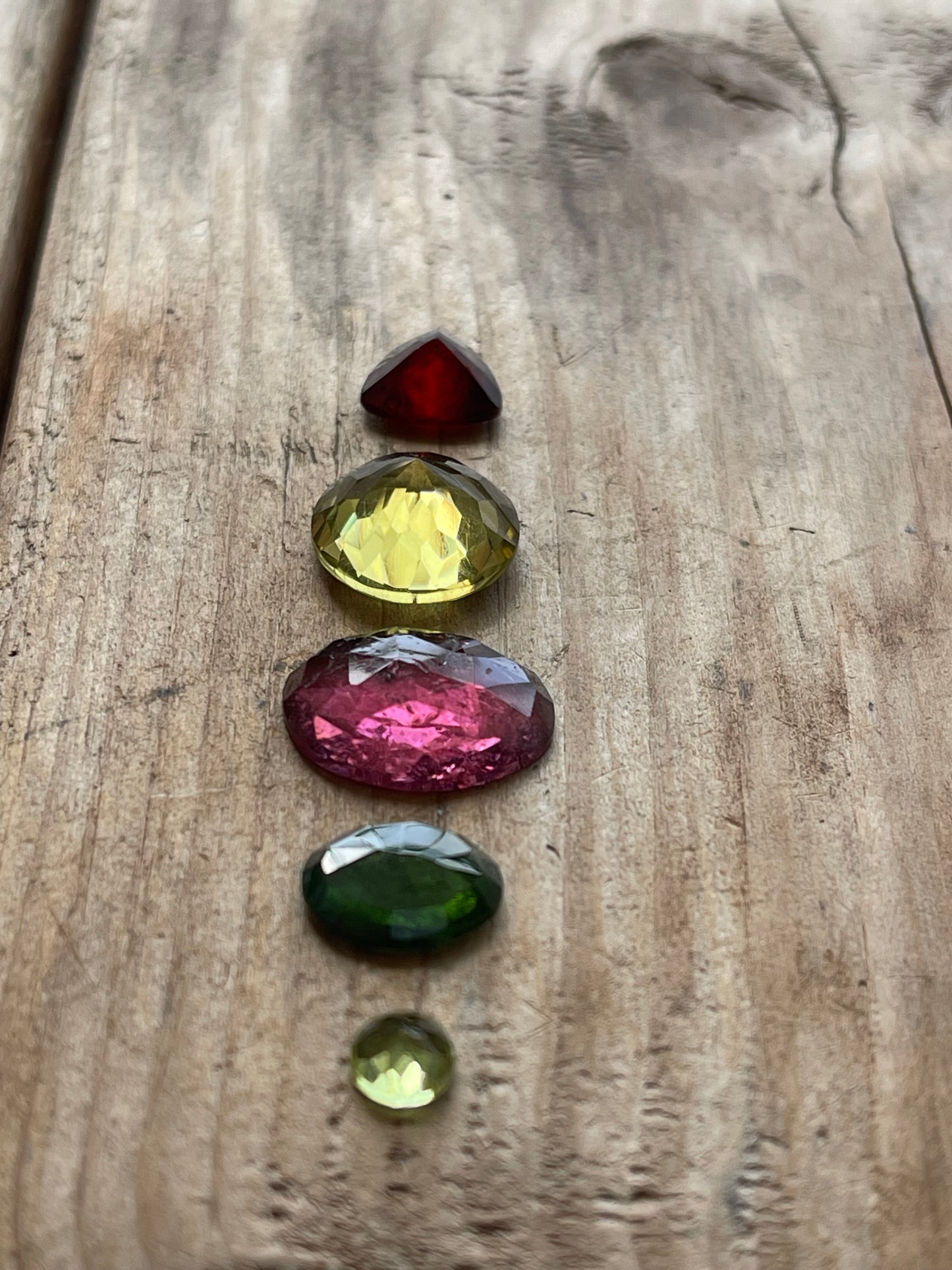 Gemstone Collection 49: Lemon Quartz, Hessonite, Rainbow Tourmaline, Peridot - 16CT