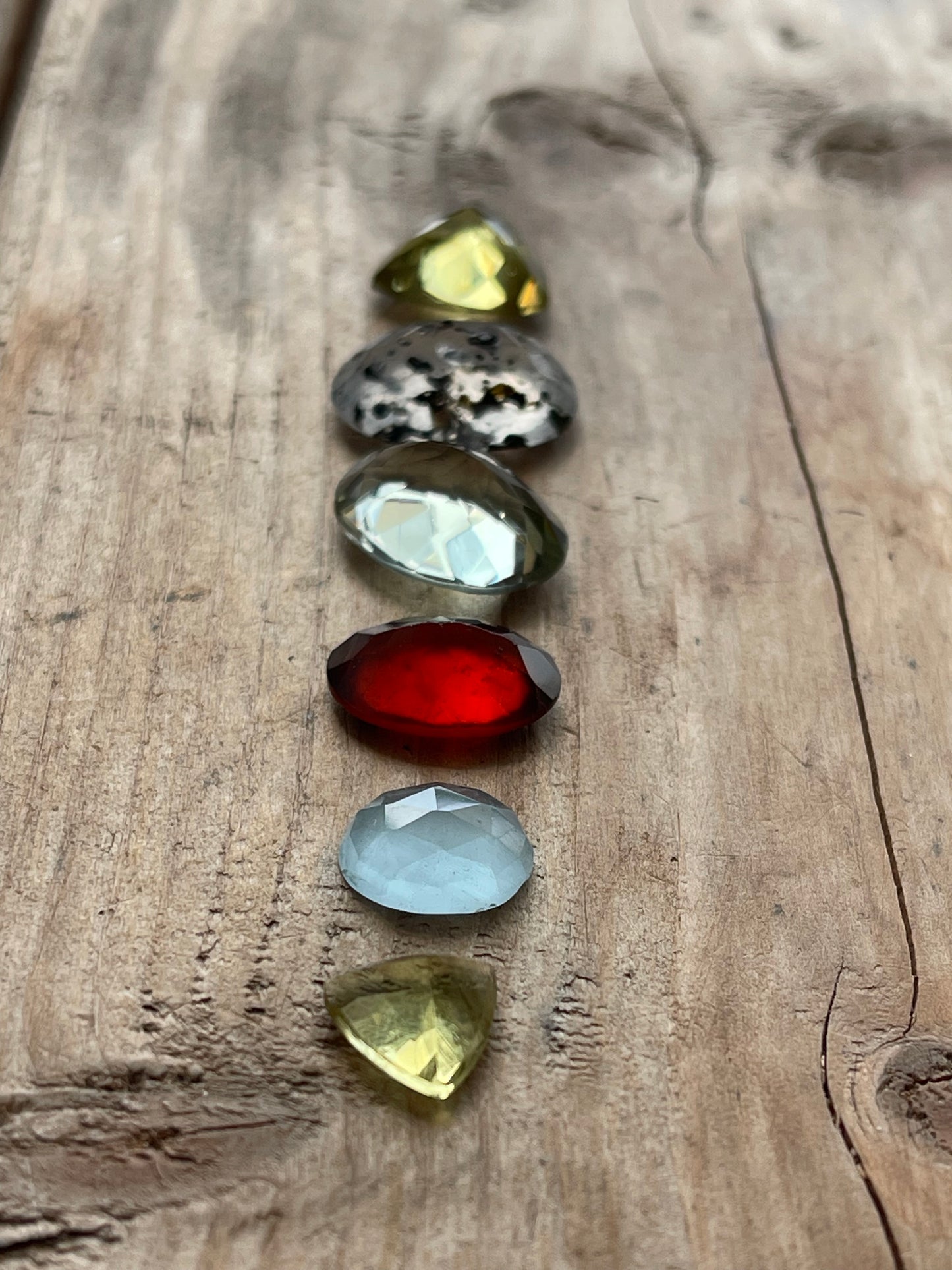 Gemstone Collection 59: Green Amethyst, Hessonite, Speckled Agate, Aquamarine, Lemon Quartz - 35CT