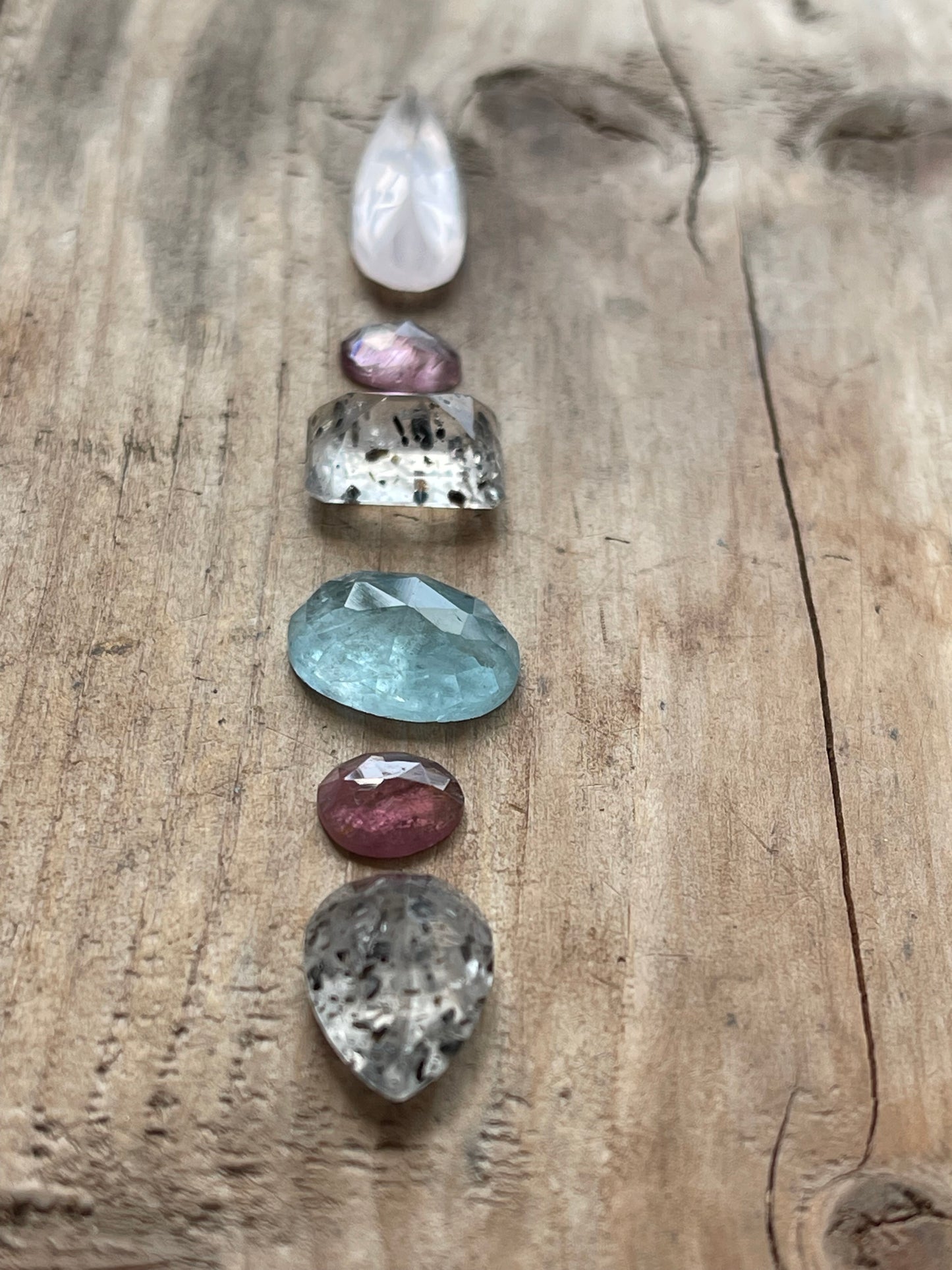 Gemstone Collection 60: Rose Quartz, Aquamarine, Speckled Agate, Rainbow Tourmaline - 23CT