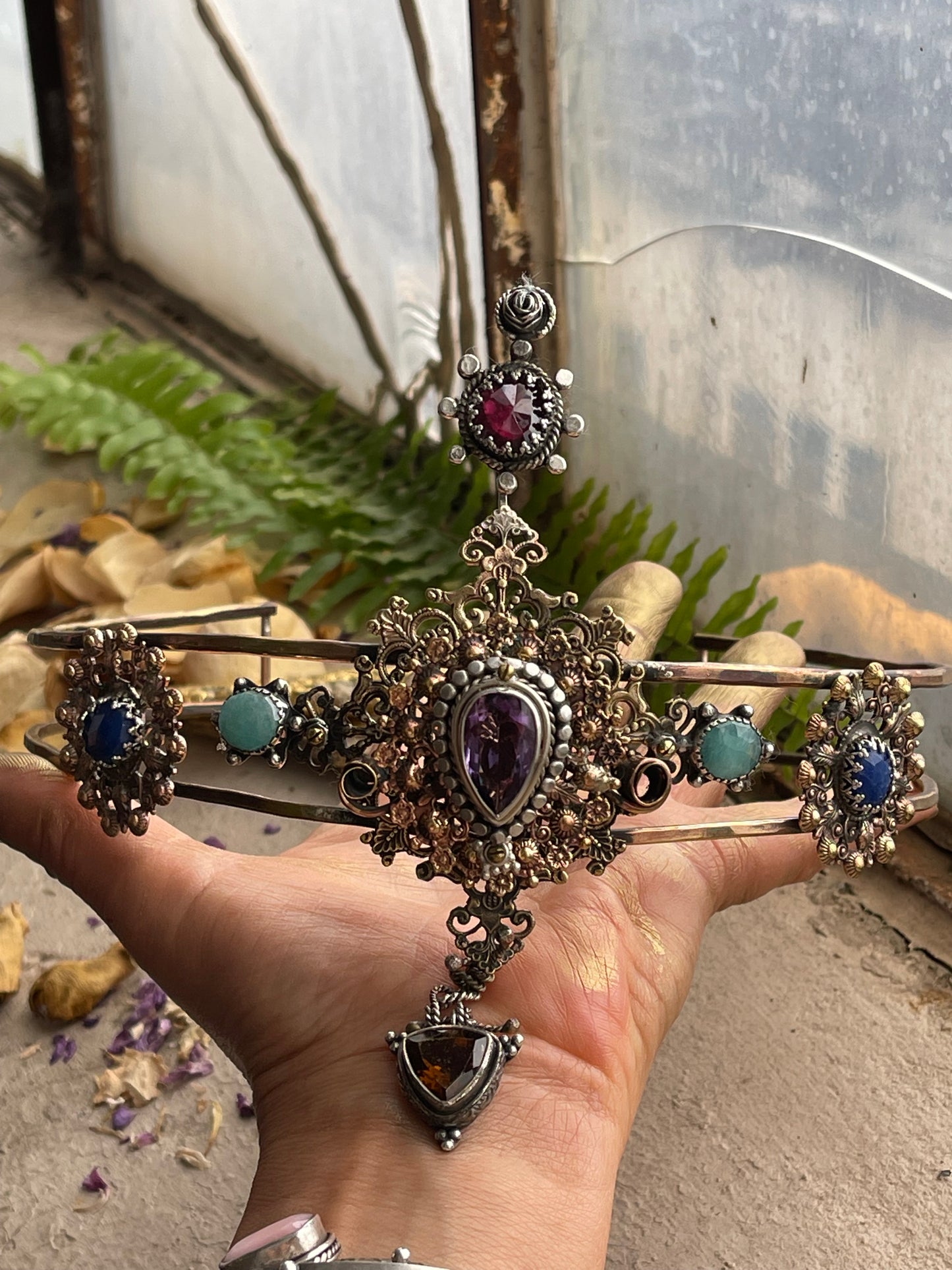 CROWN & EARRING SET 01