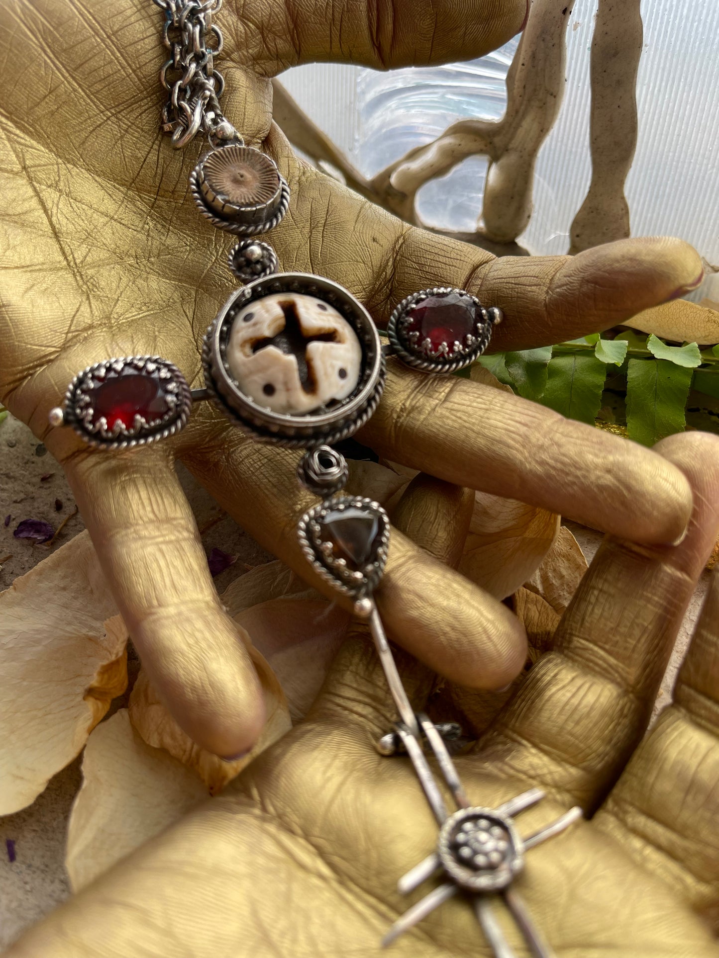 NECKLACE 02 : MAJIC