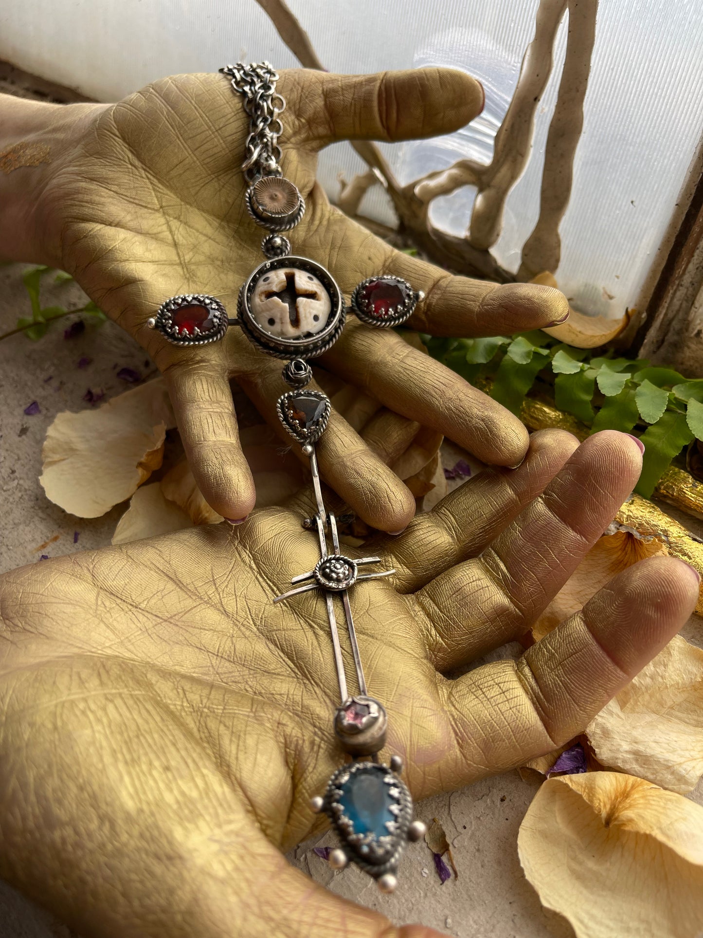 NECKLACE 02 : MAJIC