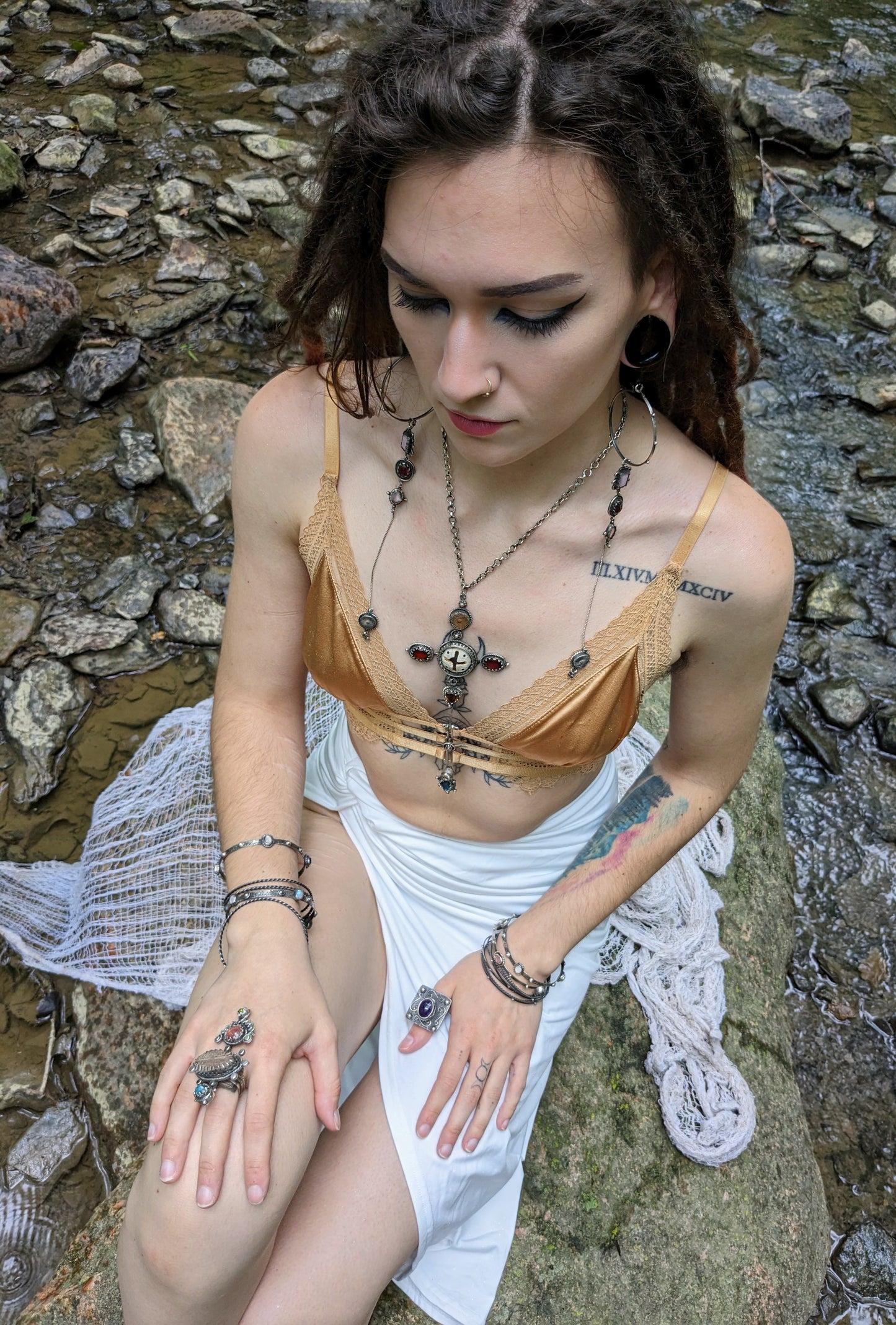 NECKLACE 02 : MAJIC