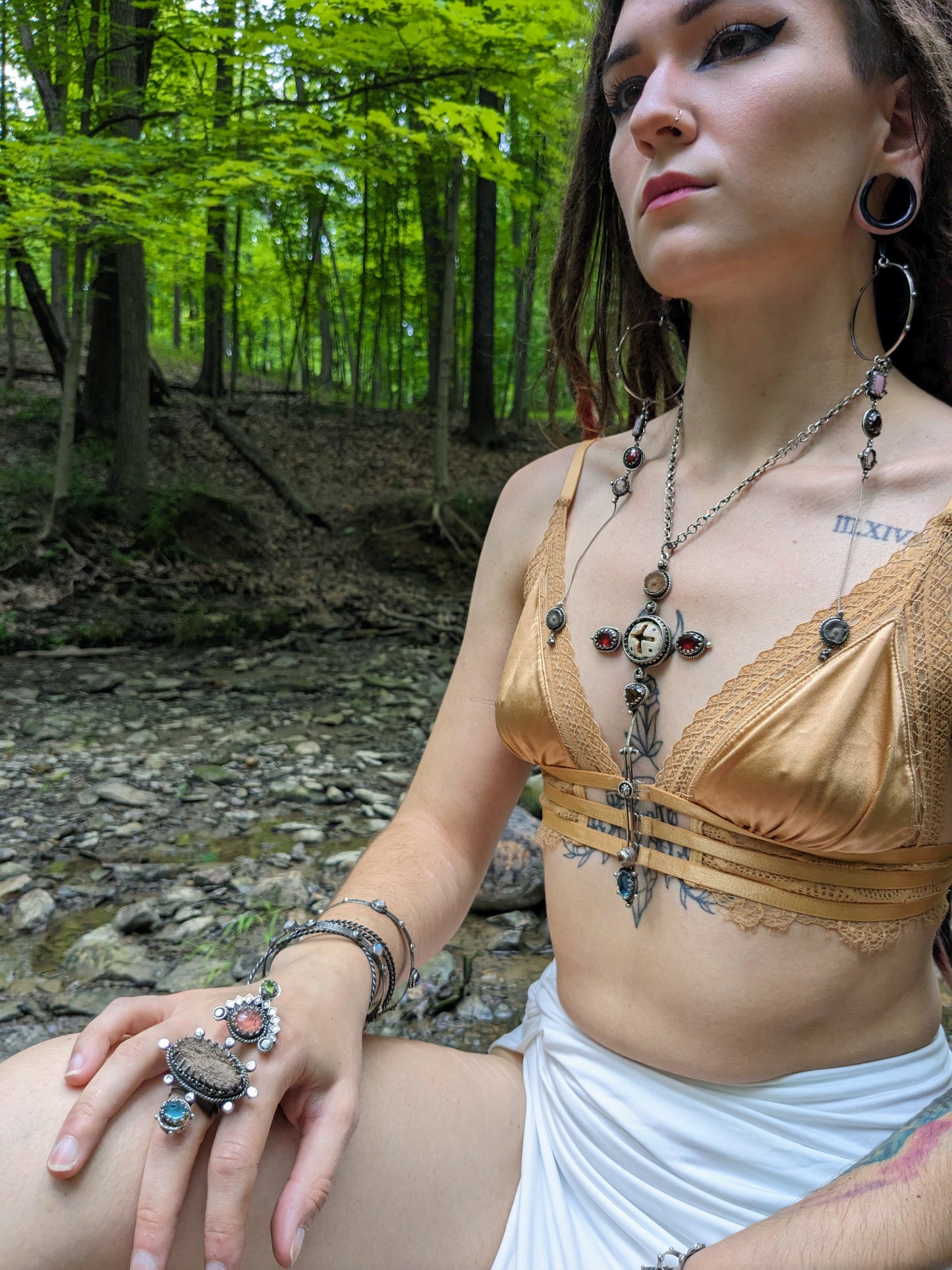 NECKLACE 02 : MAJIC