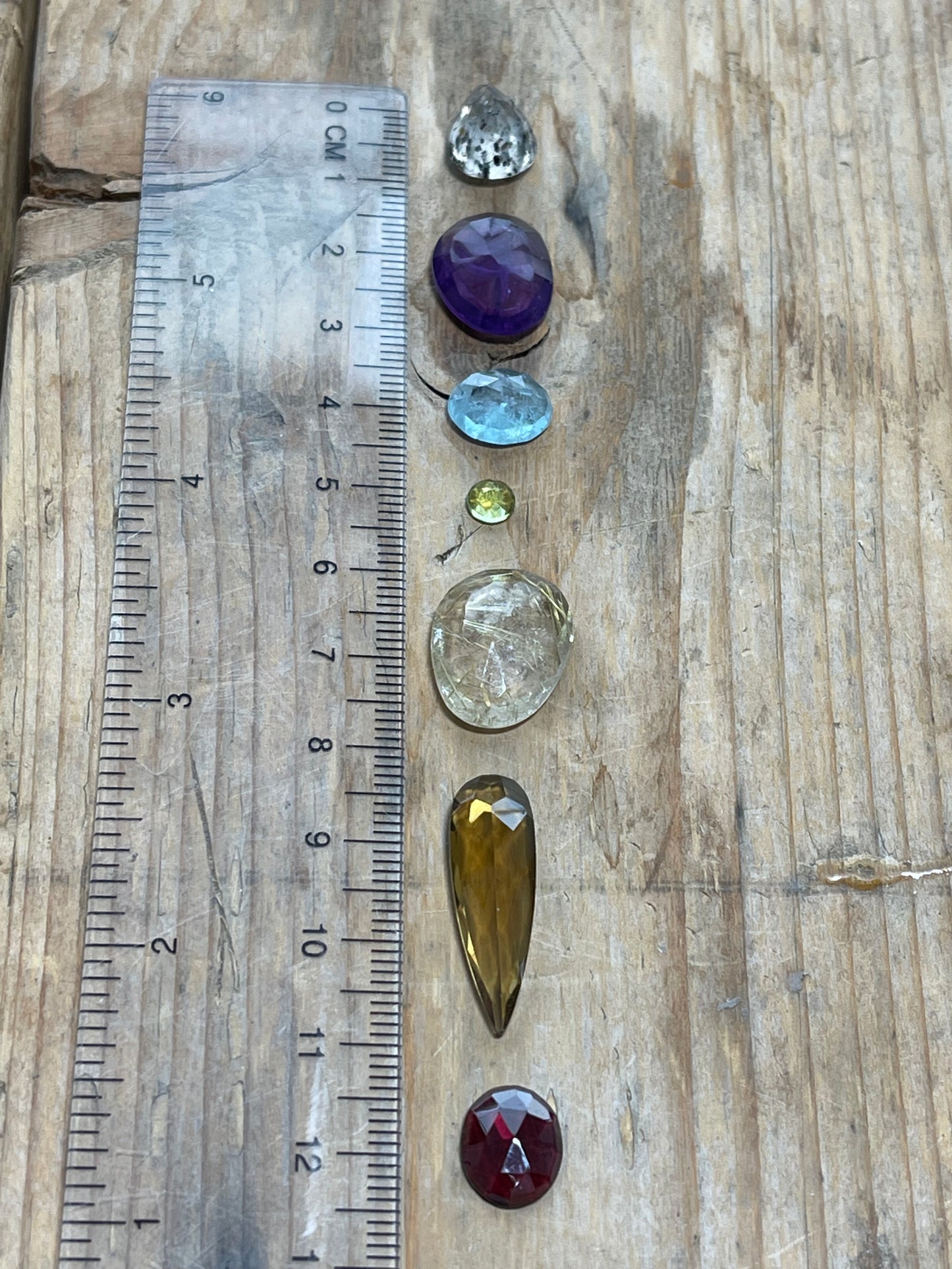 Chakra Set - Amethyst, Hessonite, Peridot, Clear Speckled Agate, Honey Quartz, Aquamarine, Yellow Rutilated Quartz - 31CT (G566)