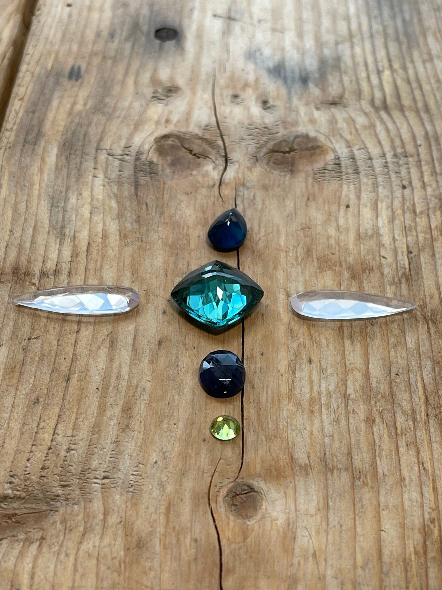 Gemstone Collection 637 - Rose Quartz, Fluorite, Kyanite, Peridot - 32CT