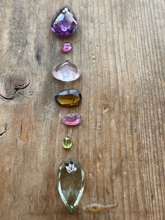 Gemstone Collection 159: Rose Quartz, Rainbow Tourmaline, Amethyst, Green Amethyst, Honey Quartz (34 CT)