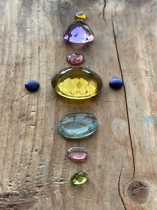 Gemstone Collection 18: Amethyst, Honey Quartz, Aquamarine, Lapis Lazuli, Rainbow Tourmaline (32CT)