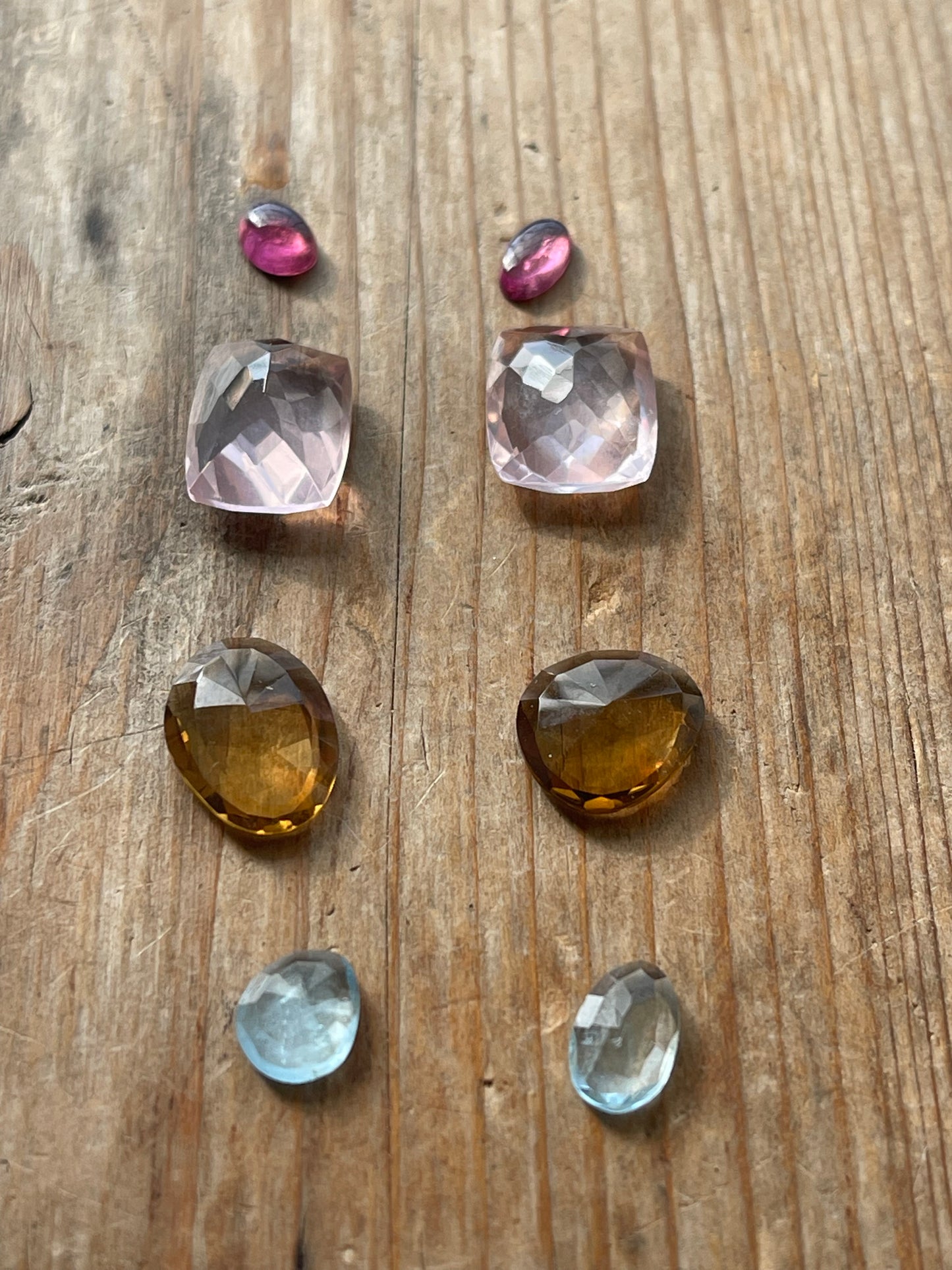 Gemstone Collection 204: Rose Quartz, Honey Quartz, Aquamarine, Rainbow Tourmaline (21 CT)