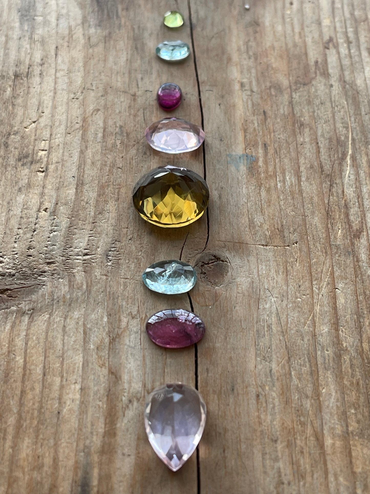 Gemstone Collection 29: Honey Quartz, Rose Quartz, Aquamarine, Rainbow Tourmaline, Peridot (32CT)