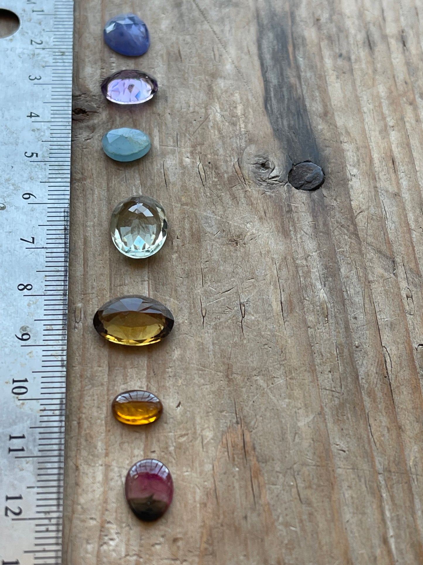 Gemstone Collection 02: Chakra Stone - Moonstone, Aquamarine, Amethyst, Honey Quartz, Green Amethyst, Rainbow Tourmaline (18CT)