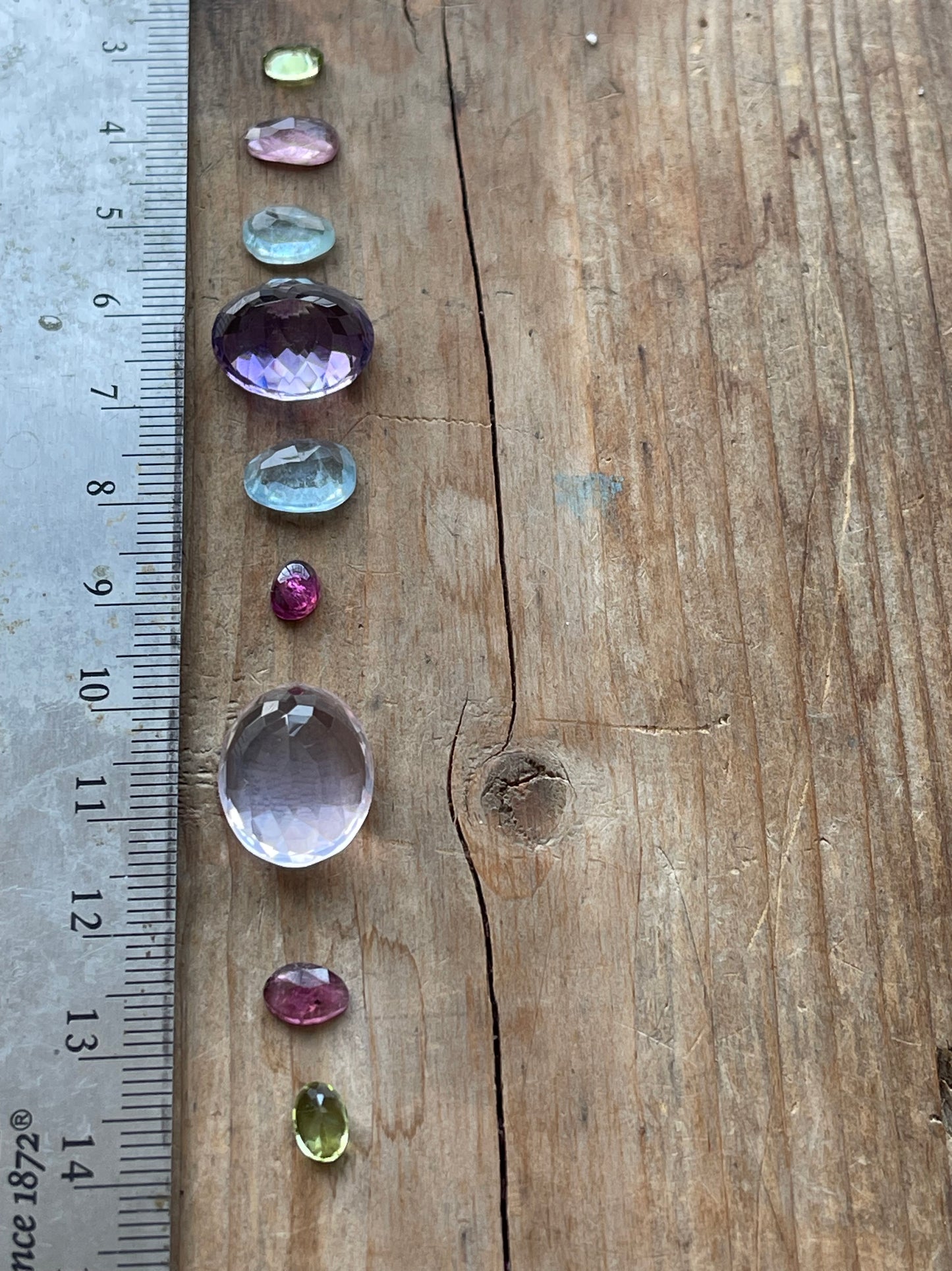 Gemstone Collection 30: Rose Quartz, Amethyst, Rainbow Tourmaline, Aquamarine (25CT)