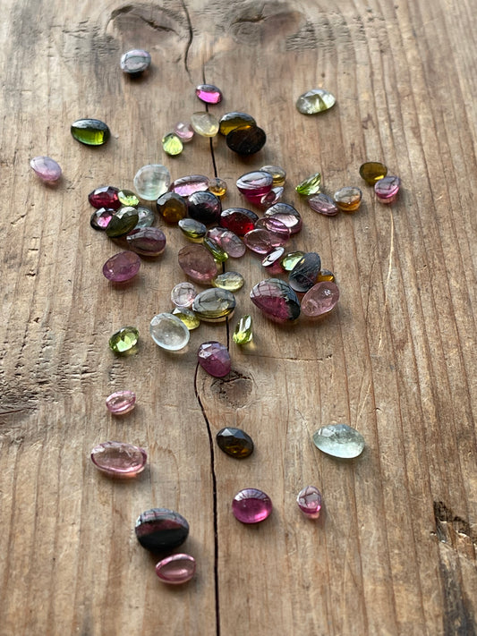 Gemstone Collection 36: Rainbow Tourmaline (34CT)