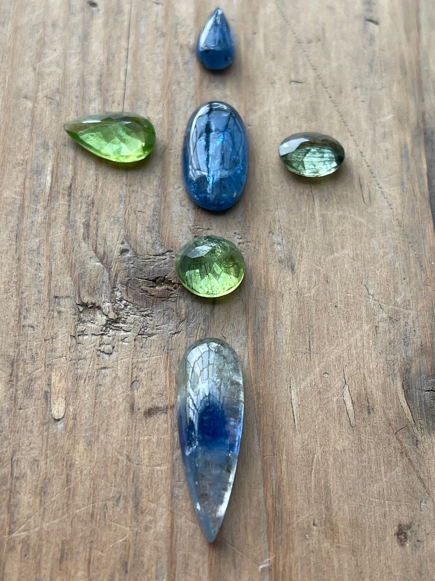 Gemstone Collection 365: Kyanite, Prehnite - 23CT
