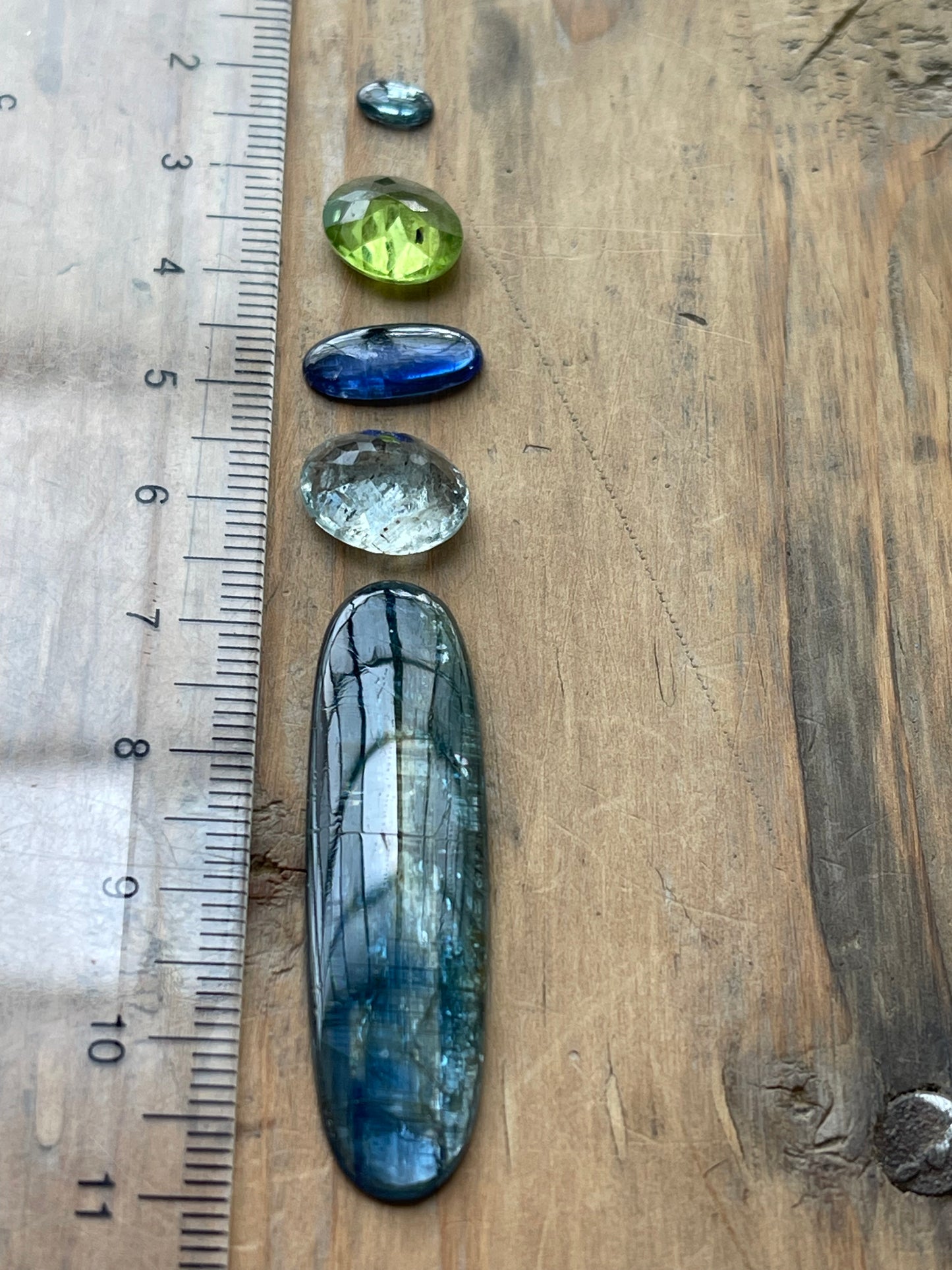Gemstone Collection 370: Kyanite, Aquamarine, Prehnite - 29CT