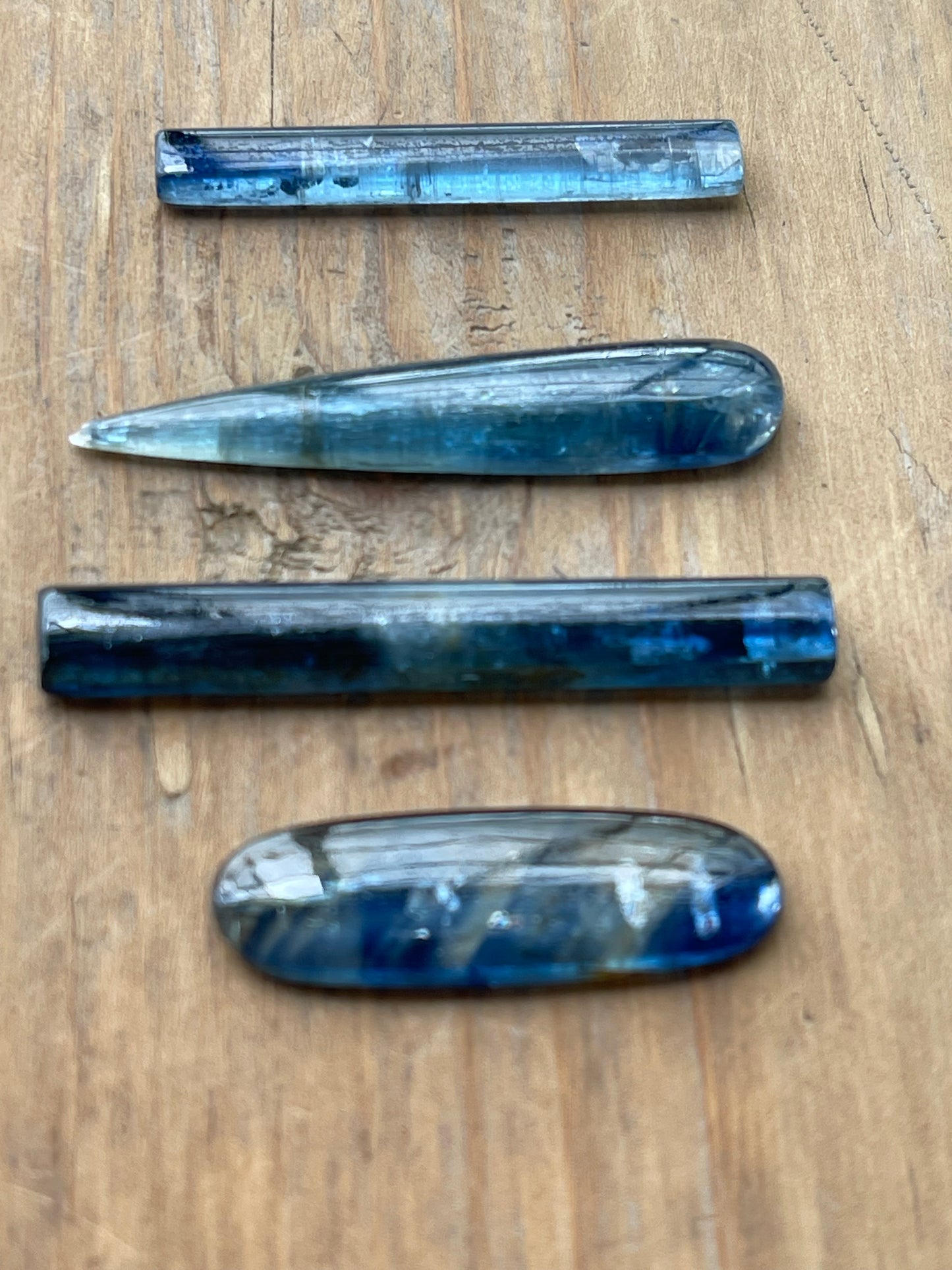 Gemstone Collection 384: Kyanite - 34CT