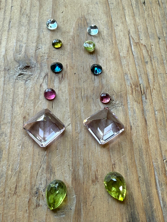 Gemstone Collection 514: Pink Amethyst, Peridot, Rainbow Tourmaline, Blue Sapphire, Aquamarine - 25 CT