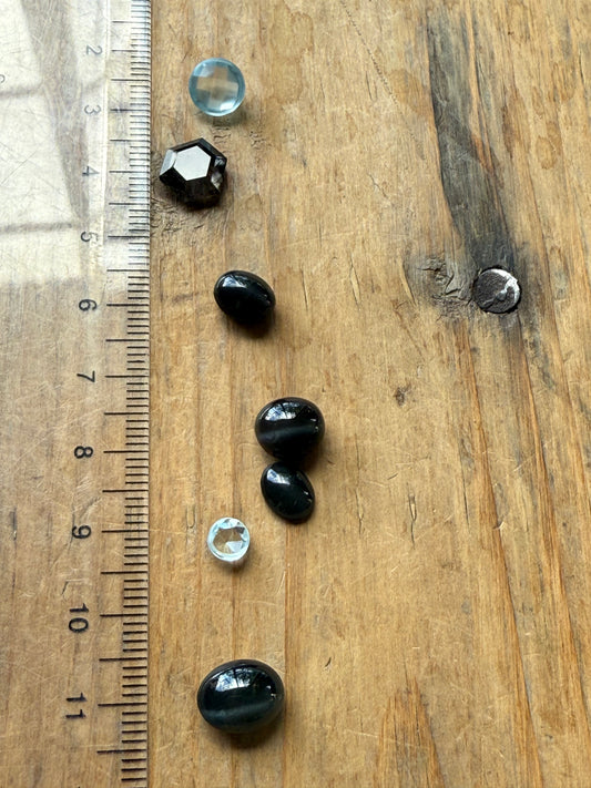 Gemstone Collection 534: Star Sapphire Cabs, Rainbow Tourmaline - 17 CT