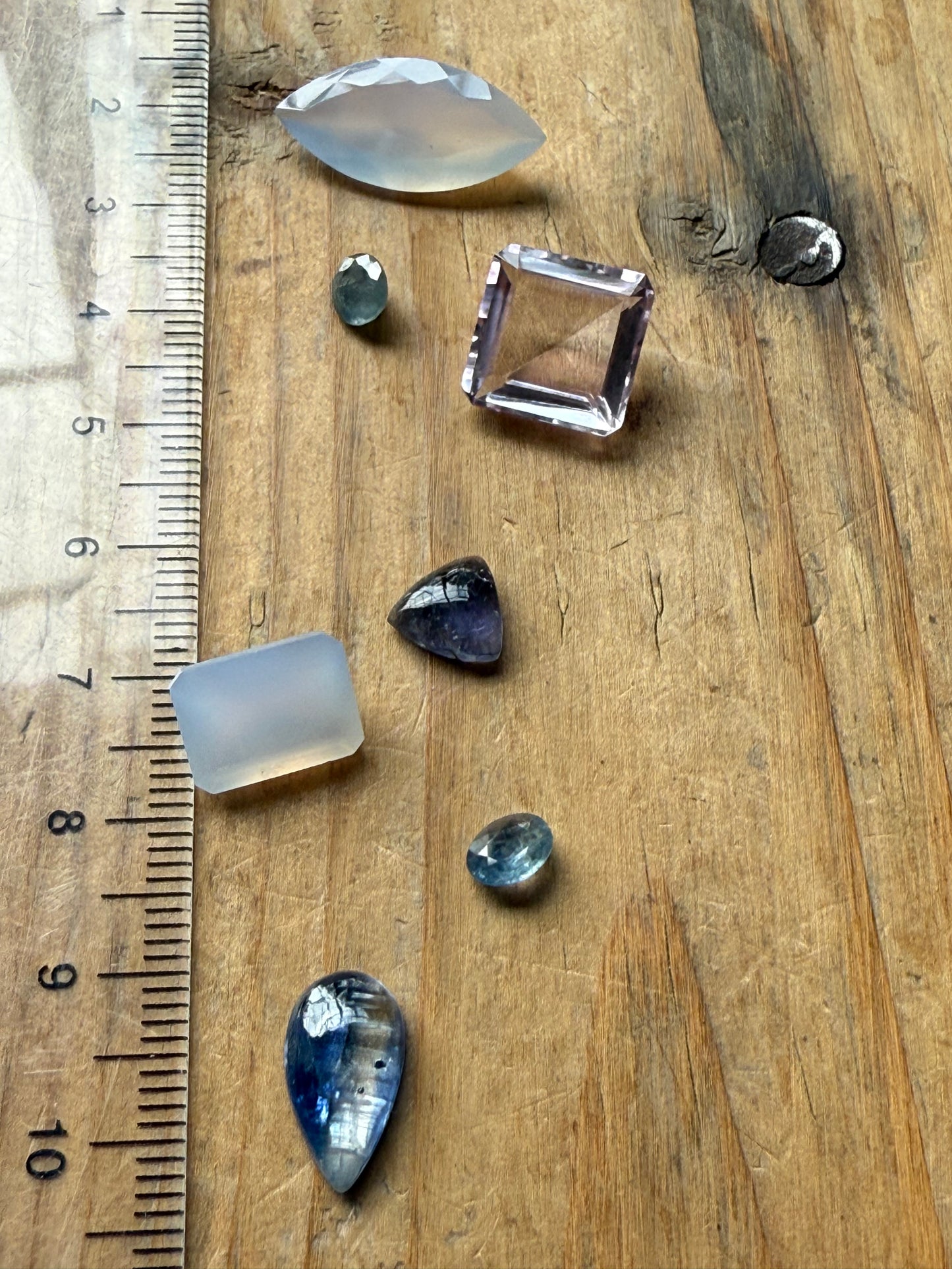 Gemstone Collection 559: Pink Amethyst, Moonstone, Blue Sapphire, Kyanite, Iolite - 24 CT